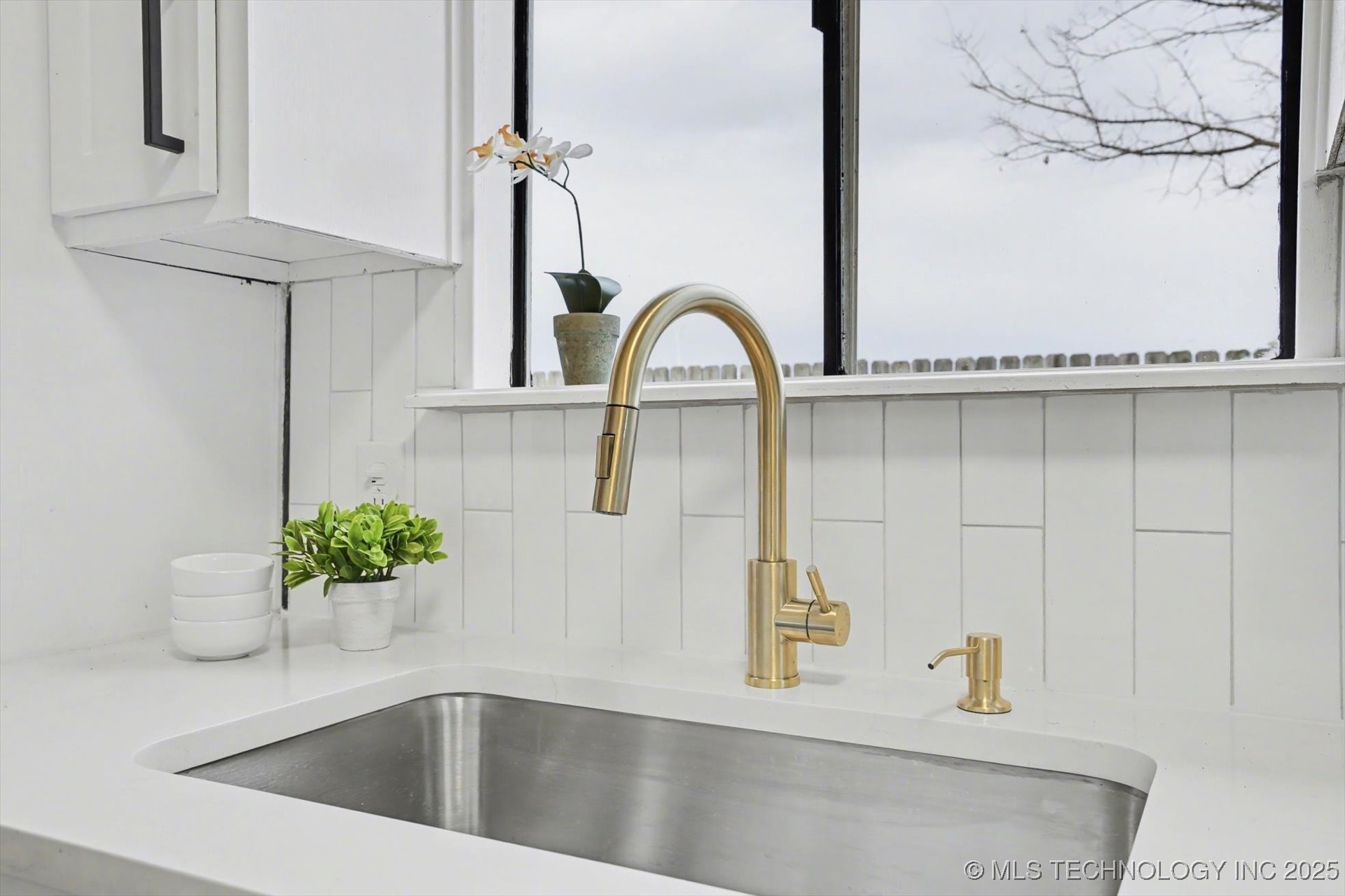 8705 E 27th Street 2 Property Photo 12