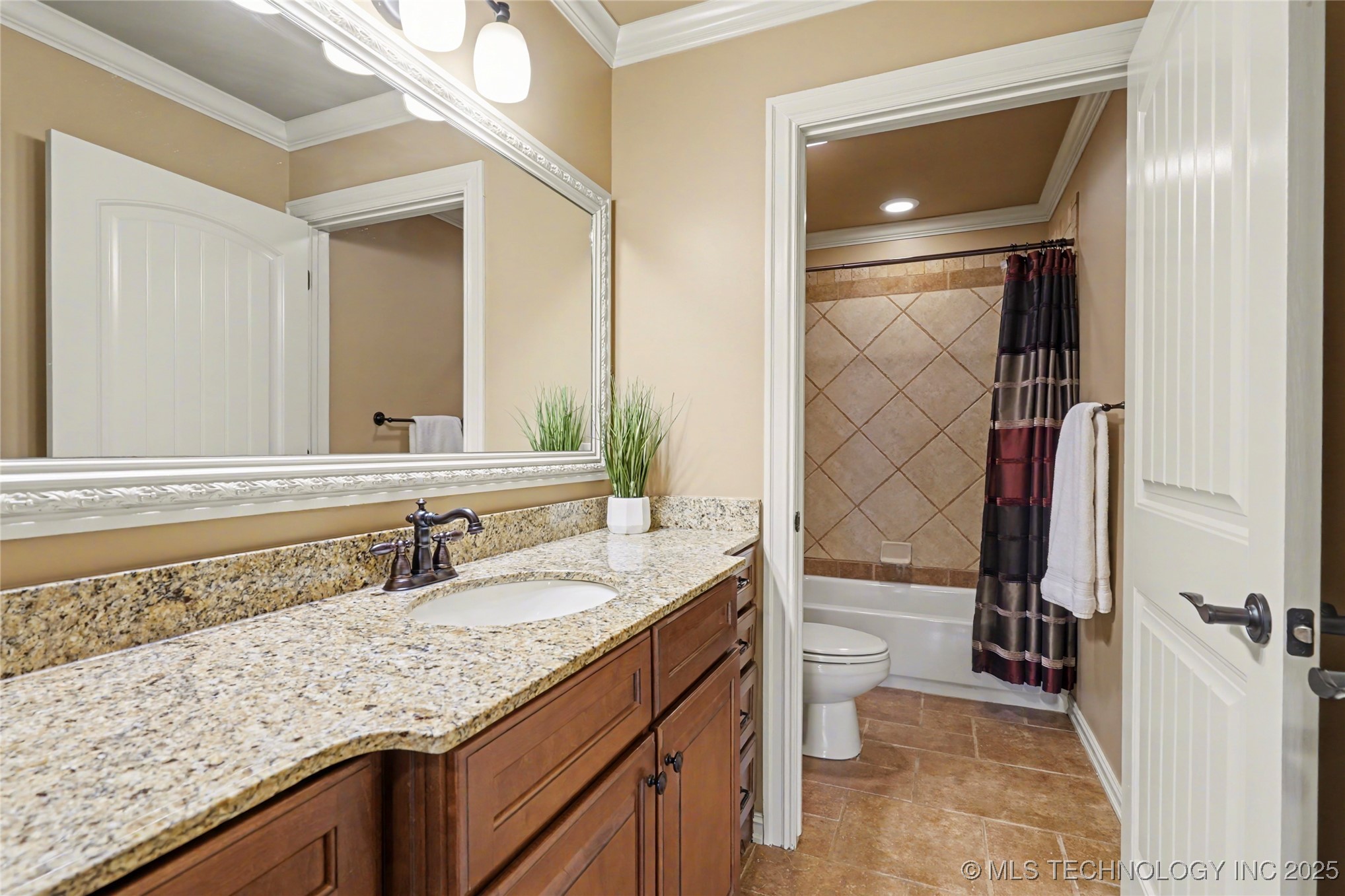 10928 S 77th East Place Property Photo 20