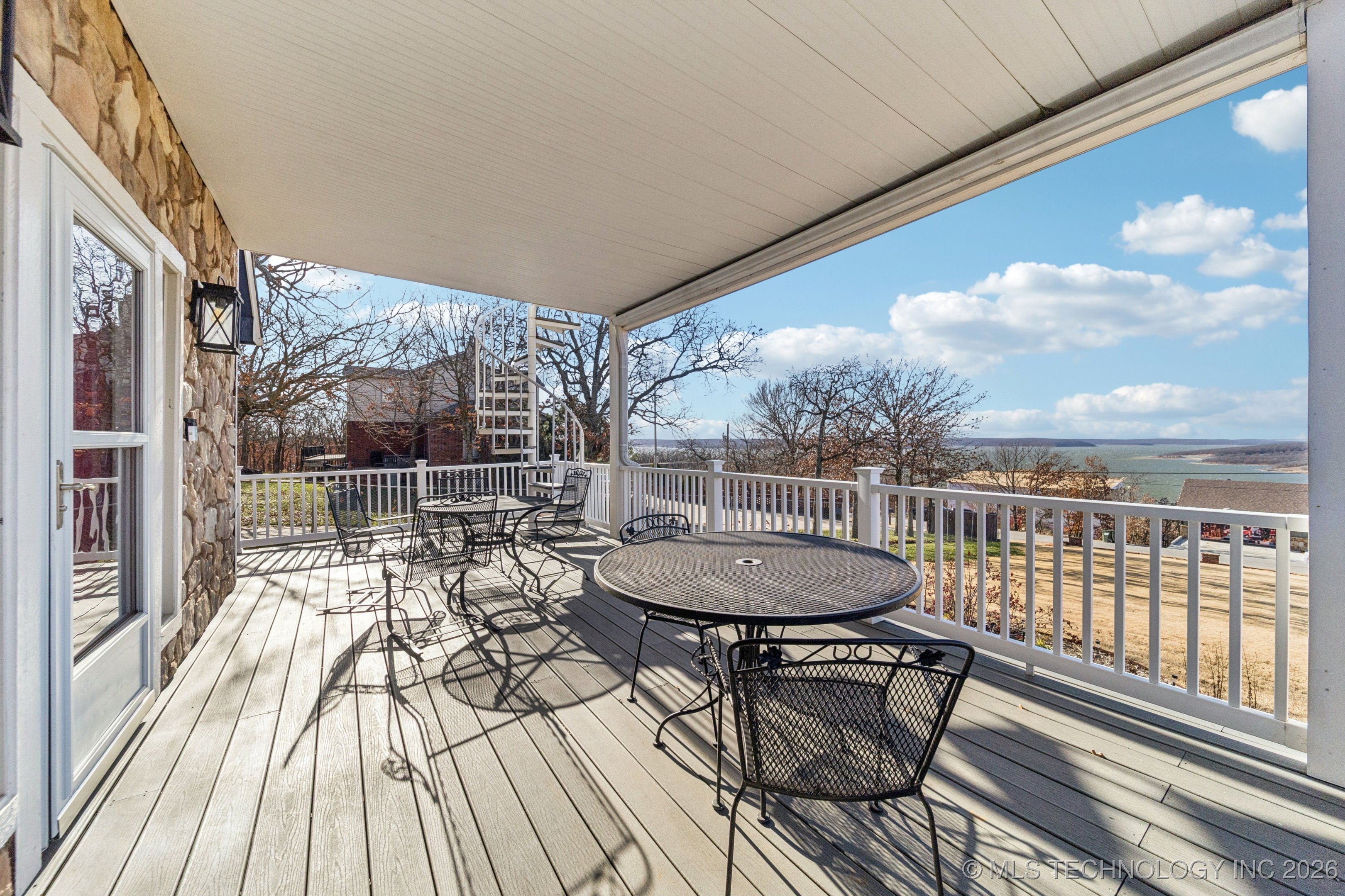 13443 Wells Drive Property Photo 2