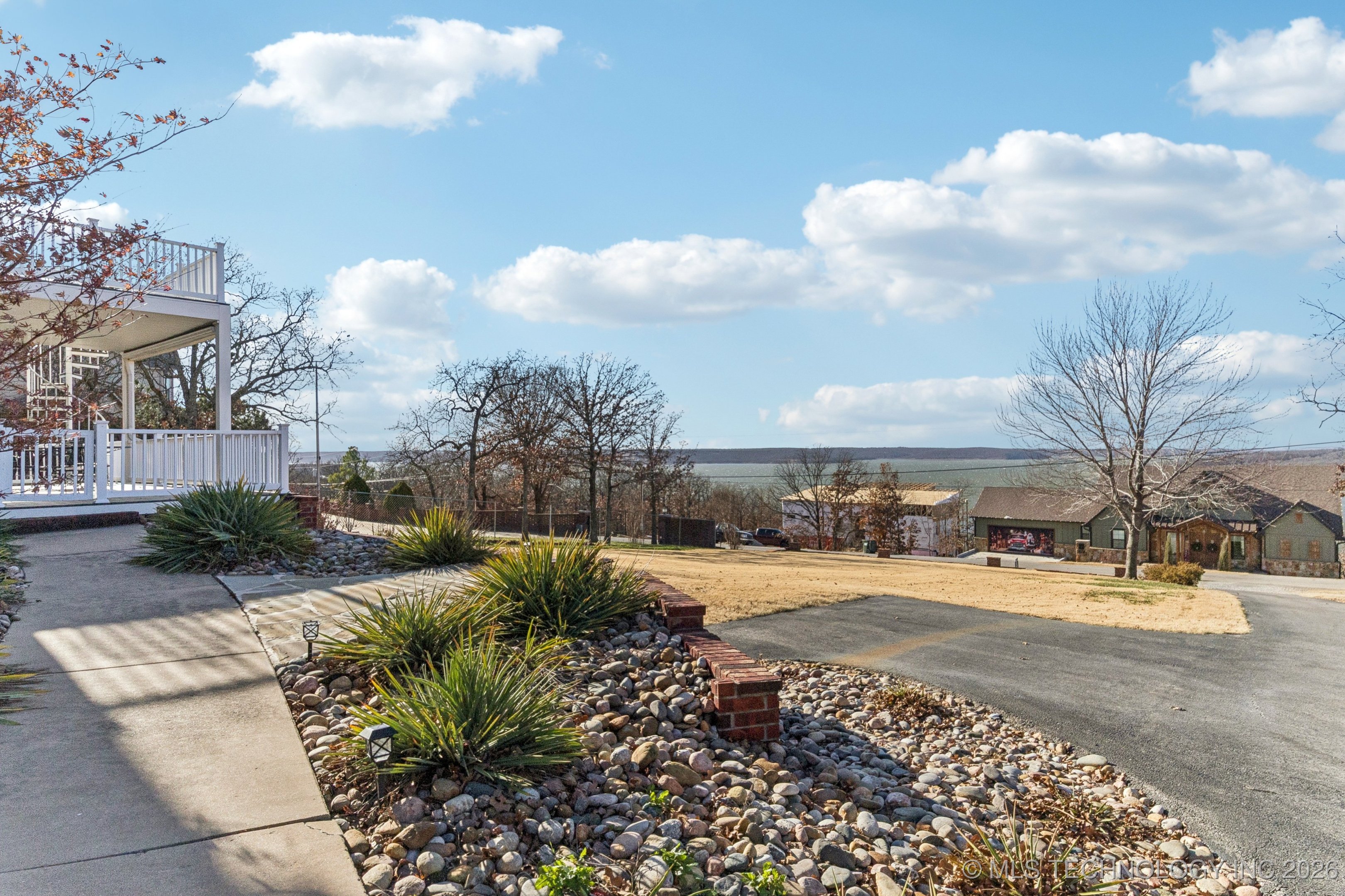 13443 Wells Drive Property Photo 14