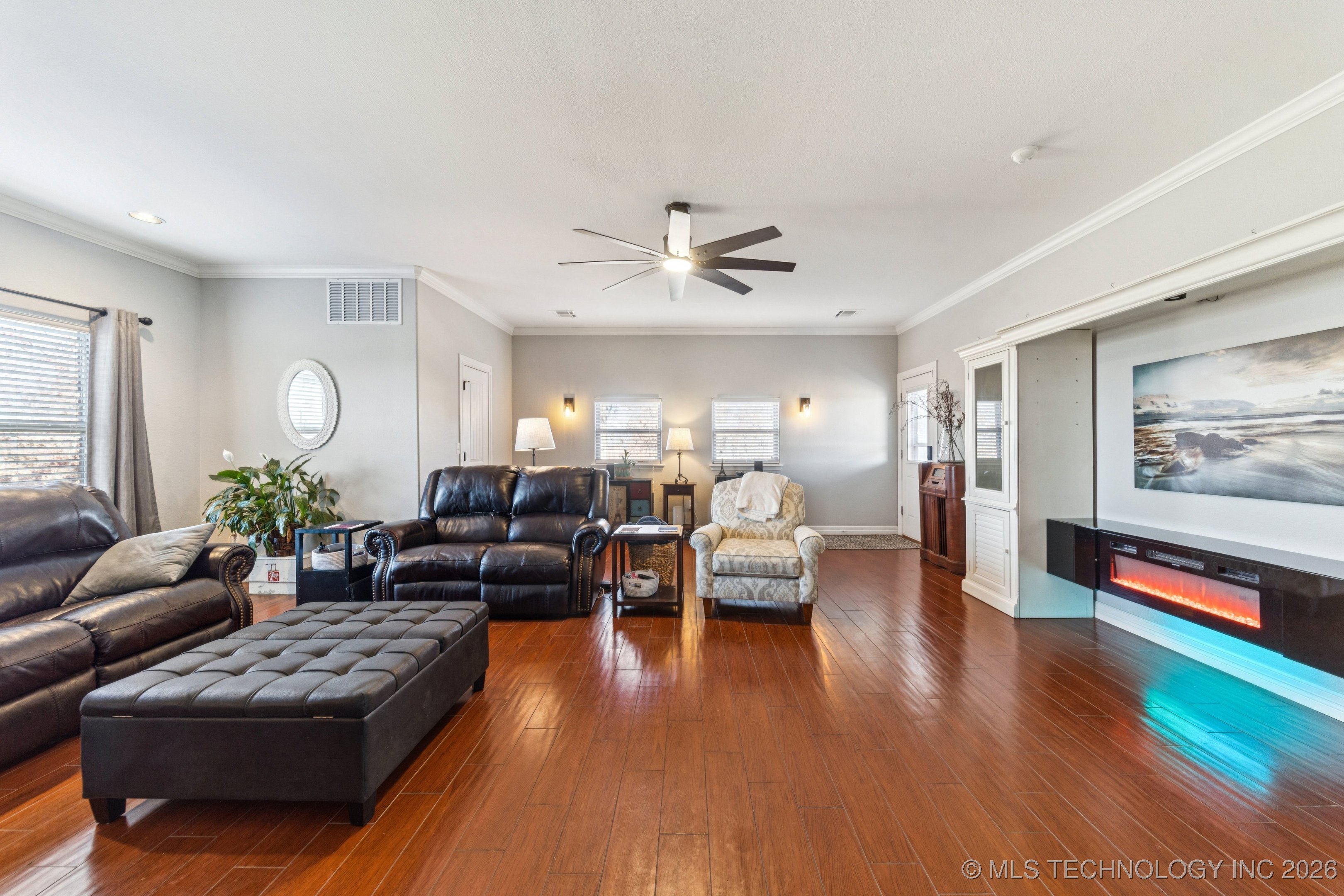 13443 Wells Drive Property Photo 25