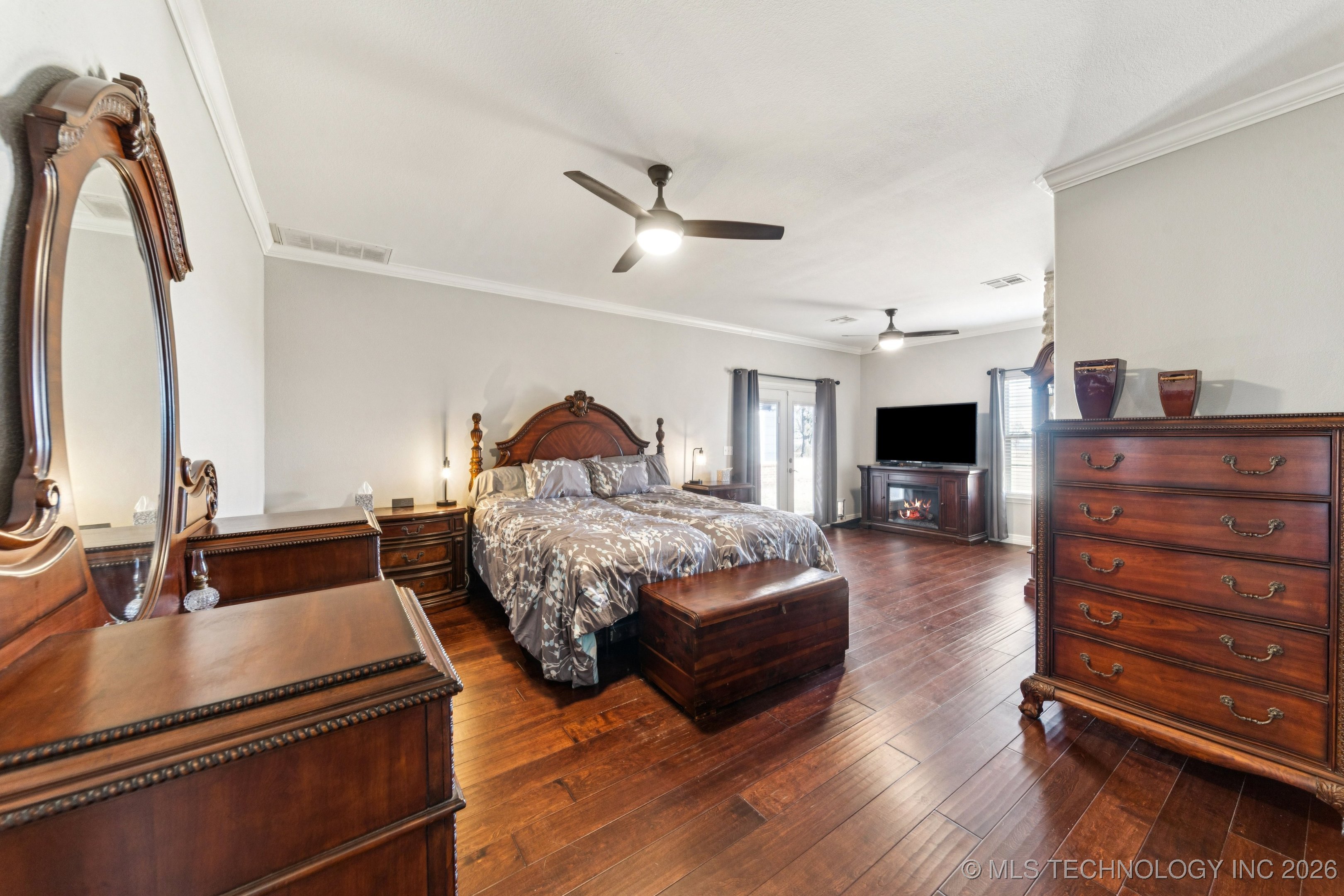 13443 Wells Drive Property Photo 27