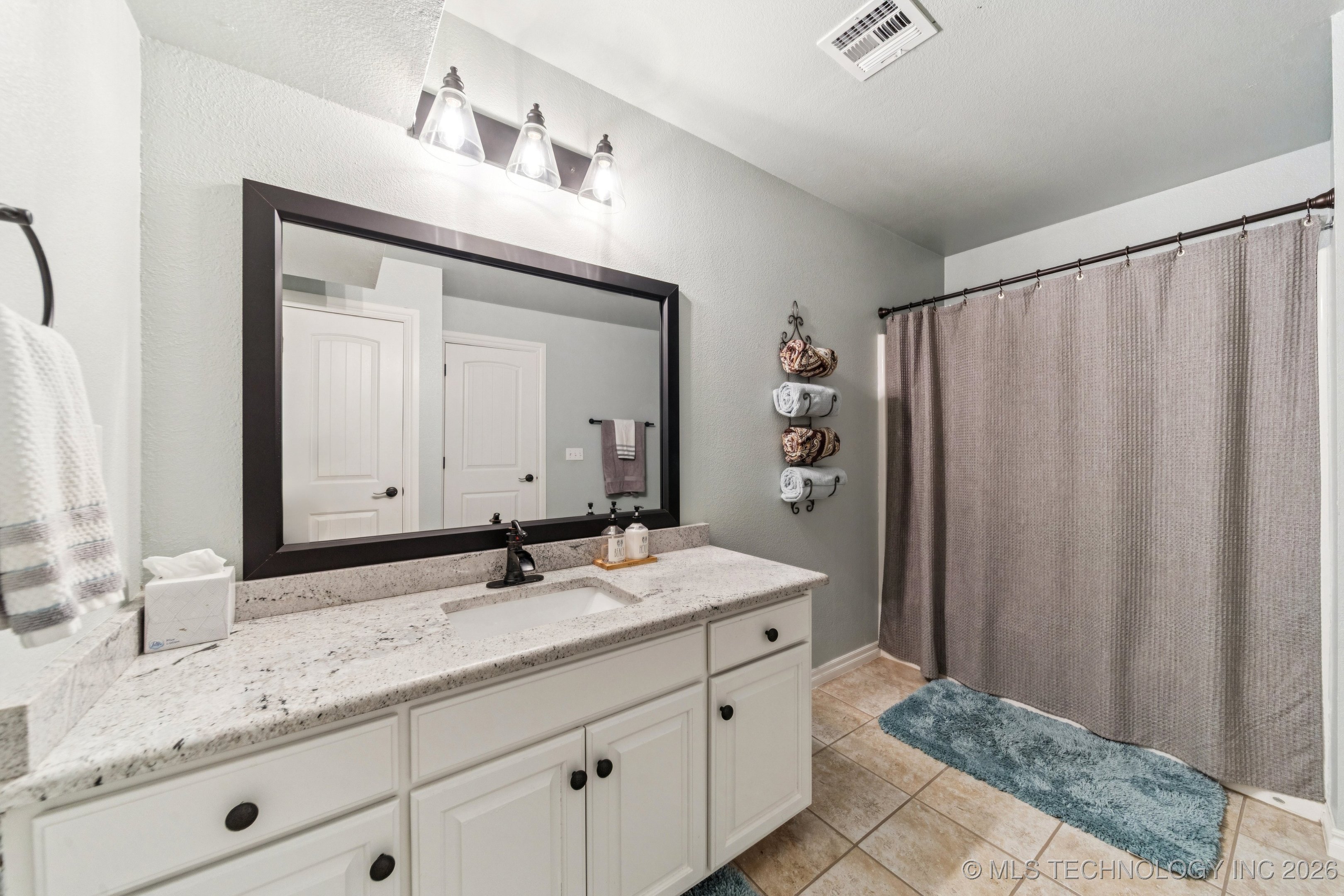 13443 Wells Drive Property Photo 39