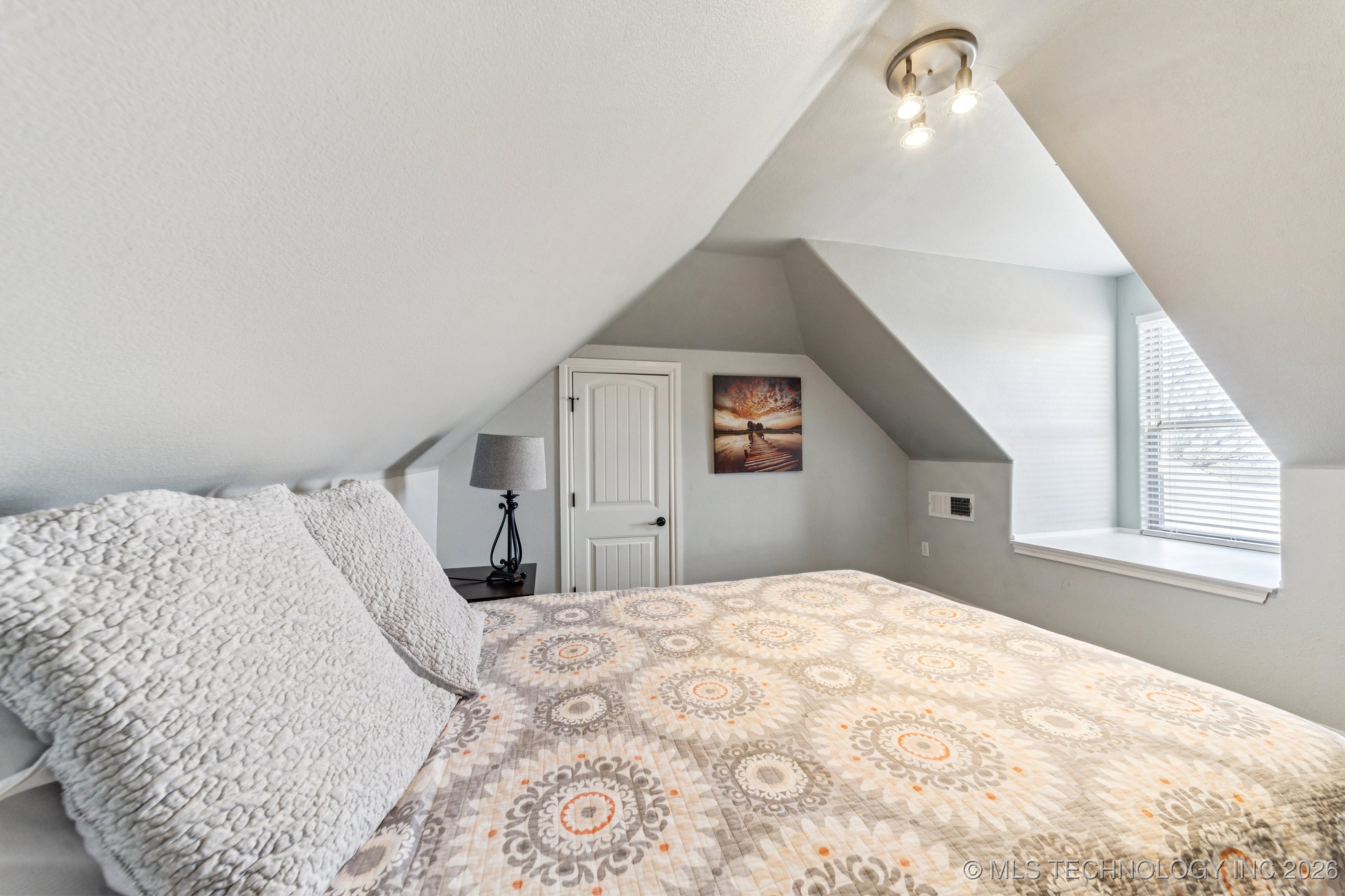 13443 Wells Drive Property Photo 41