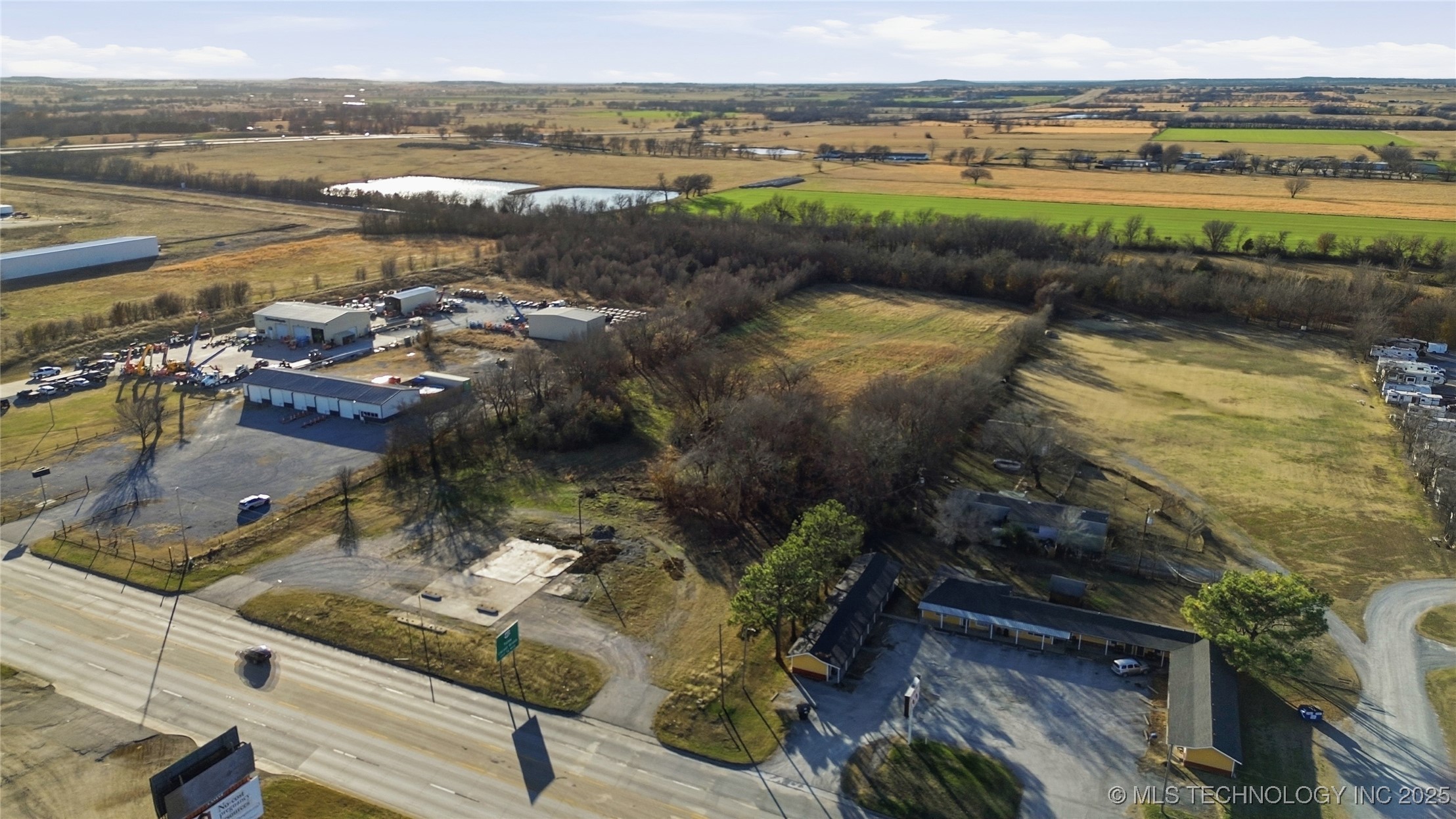 1203 S Chouteau Avenue Property Photo 4