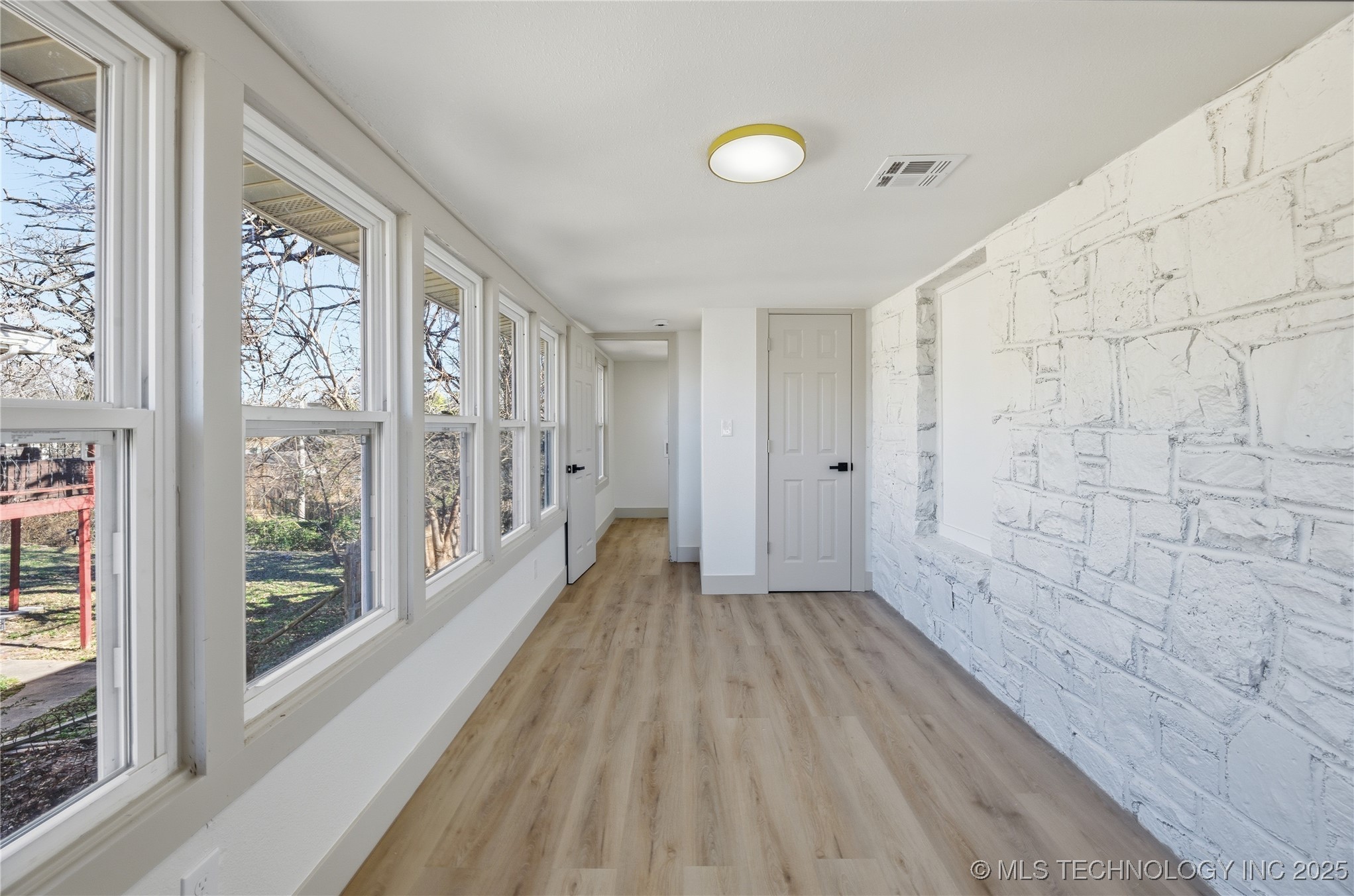 815 N Wilson Avenue Property Photo 14