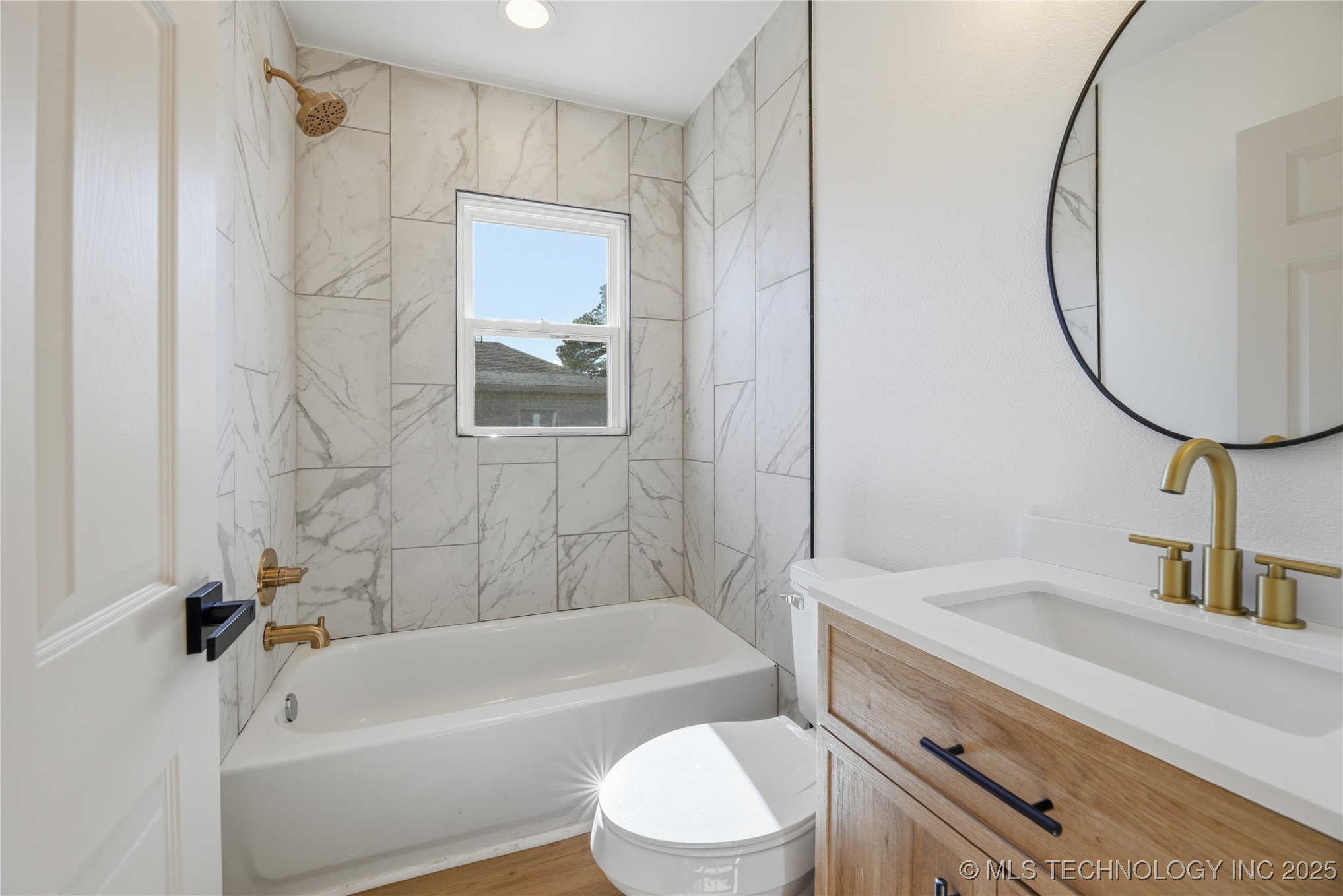 815 N Wilson Avenue Property Photo 17