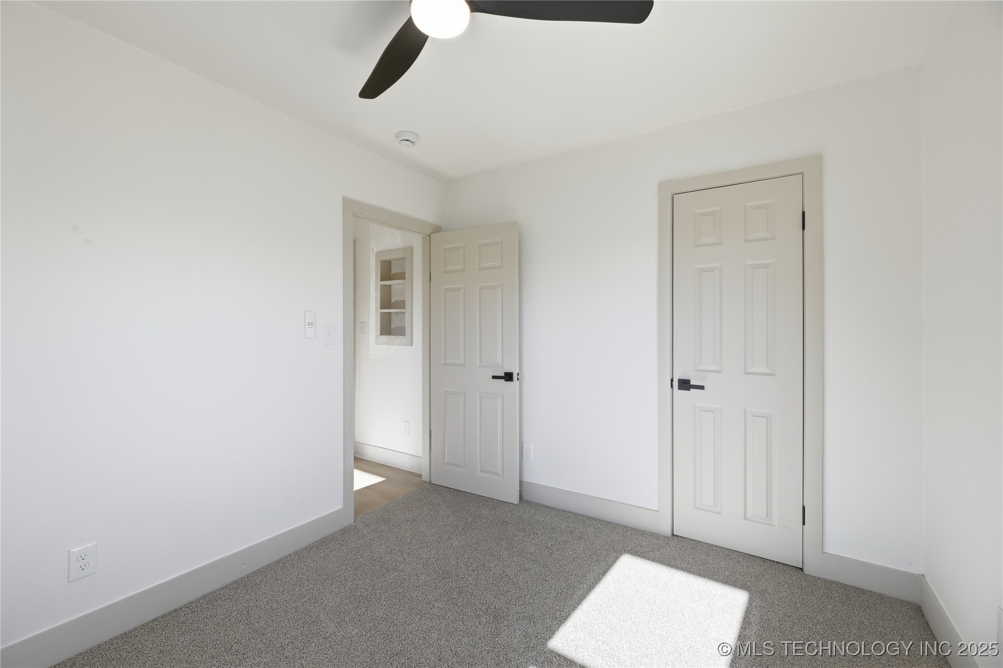 815 N Wilson Avenue Property Photo 19