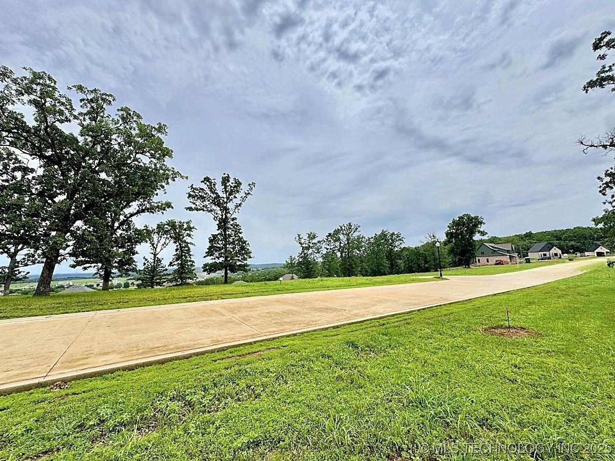 810 Ridgeview Drive Property Photo 13