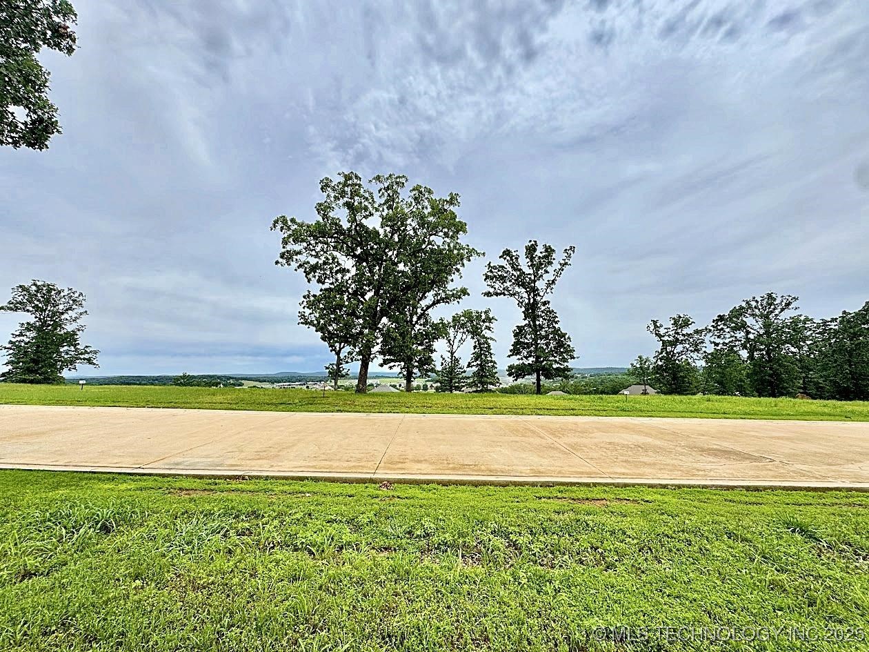 810 Ridgeview Drive Property Photo 15