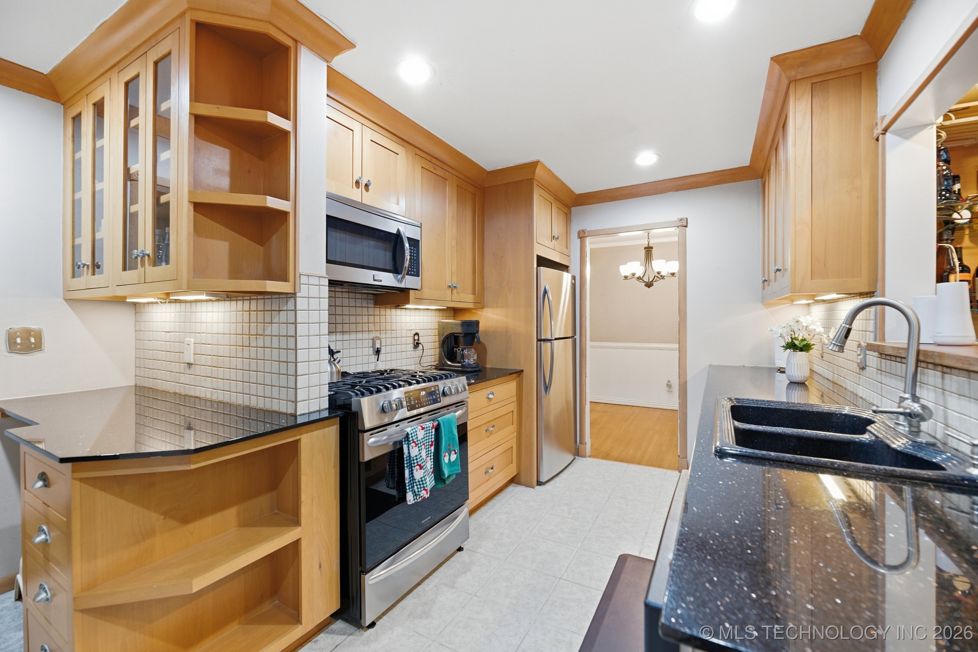 4309 S Norfolk Avenue Property Photo 5