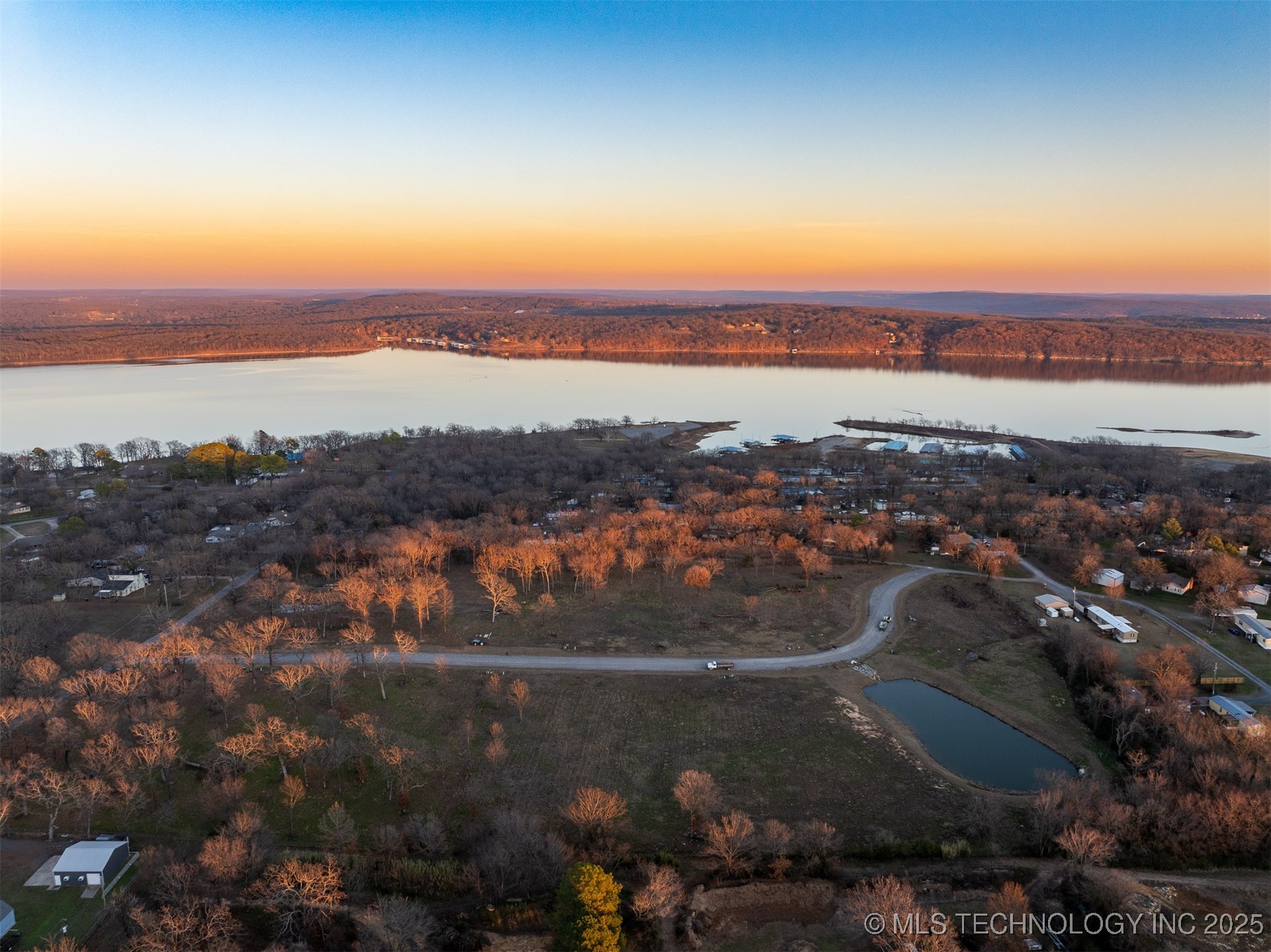 74124 S Fir Road Property Photo 1