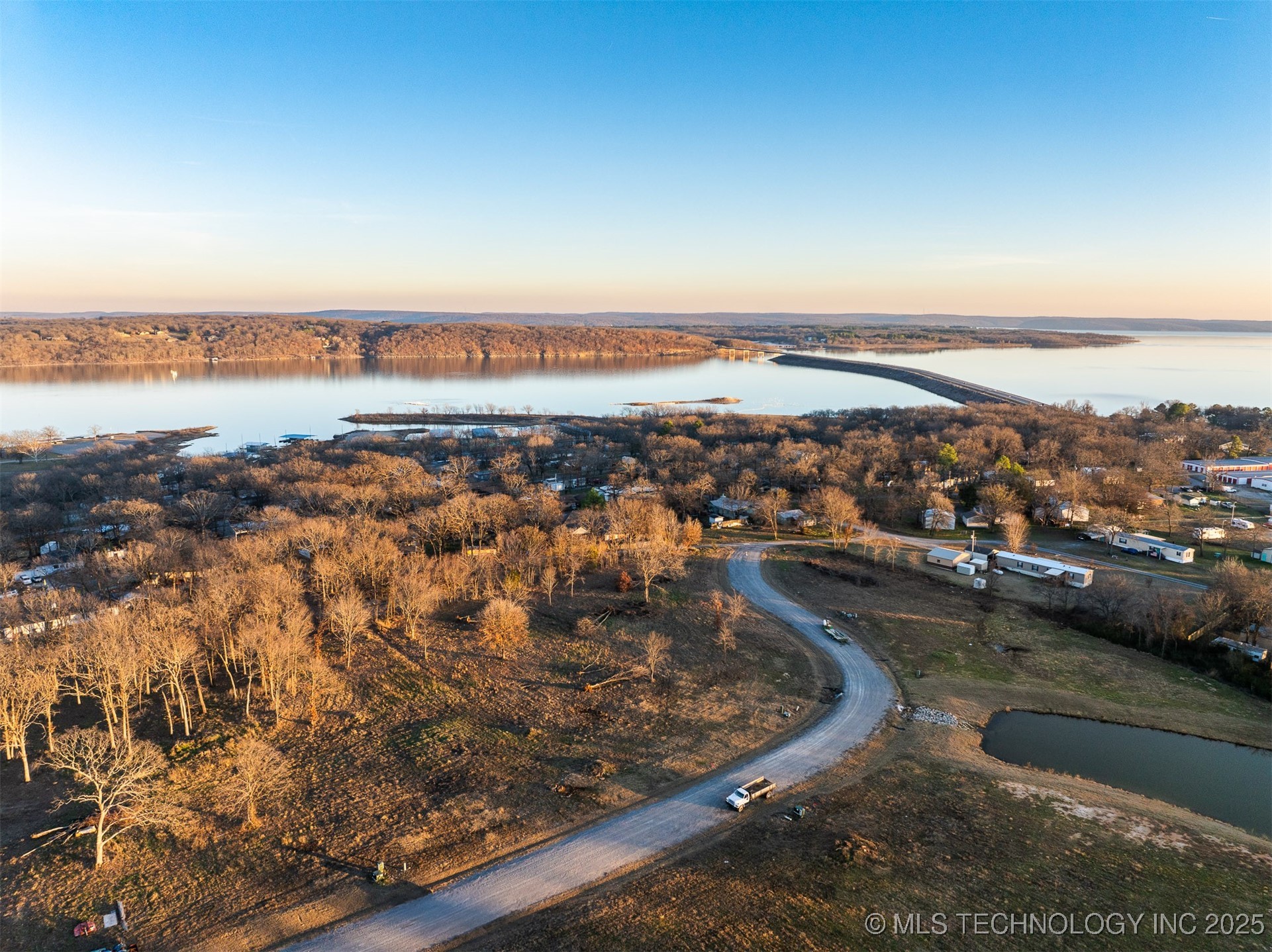 74124 S Fir Road Property Photo 5