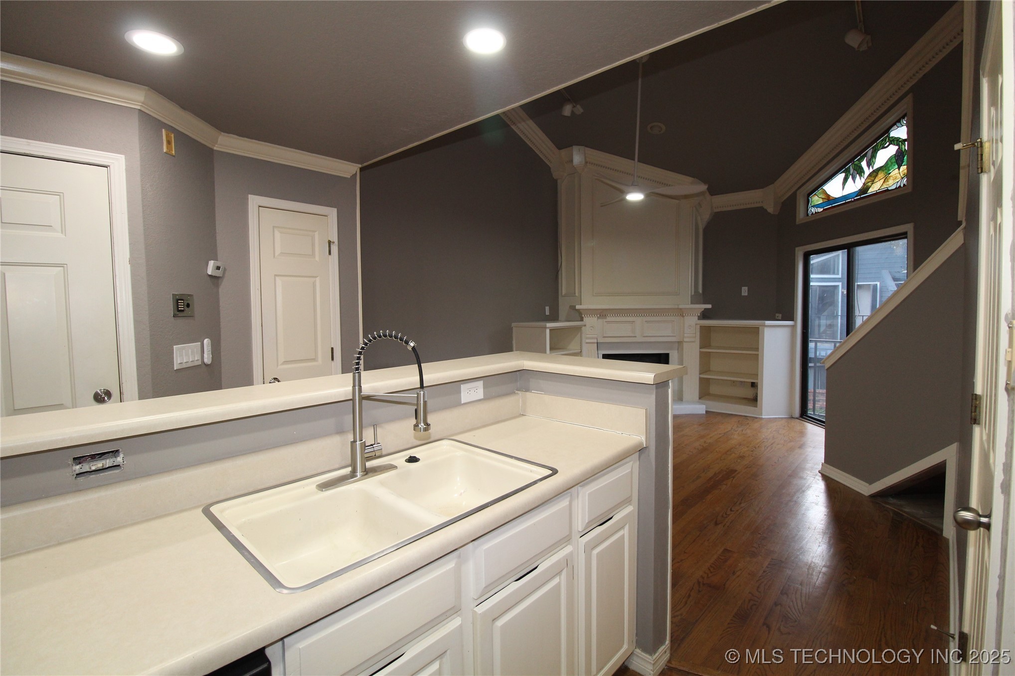 6737 S Peoria Avenue C214 Property Photo 17