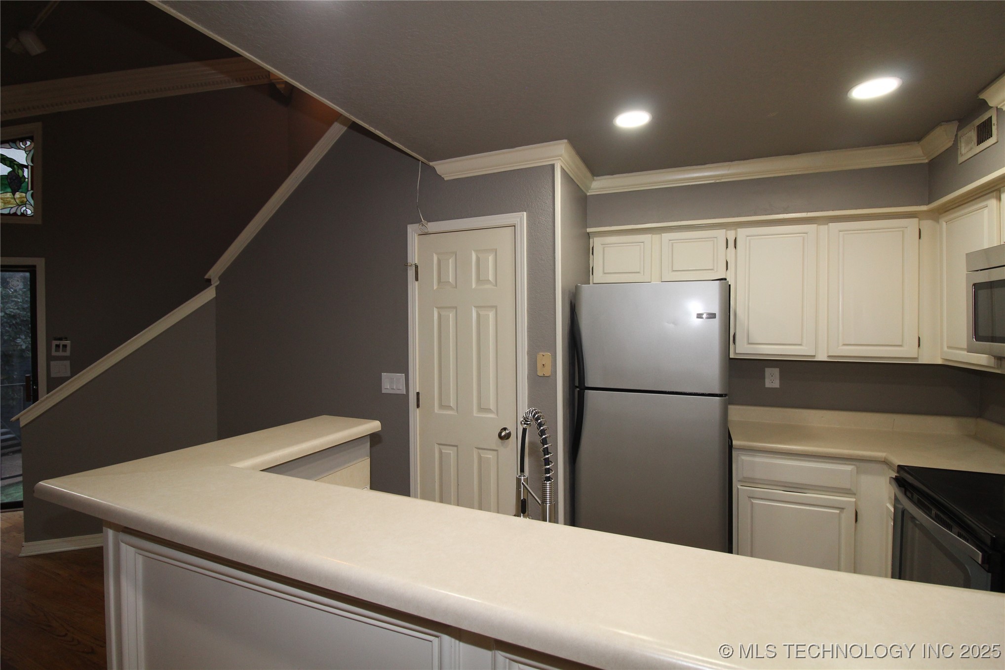 6737 S Peoria Avenue C214 Property Photo 18