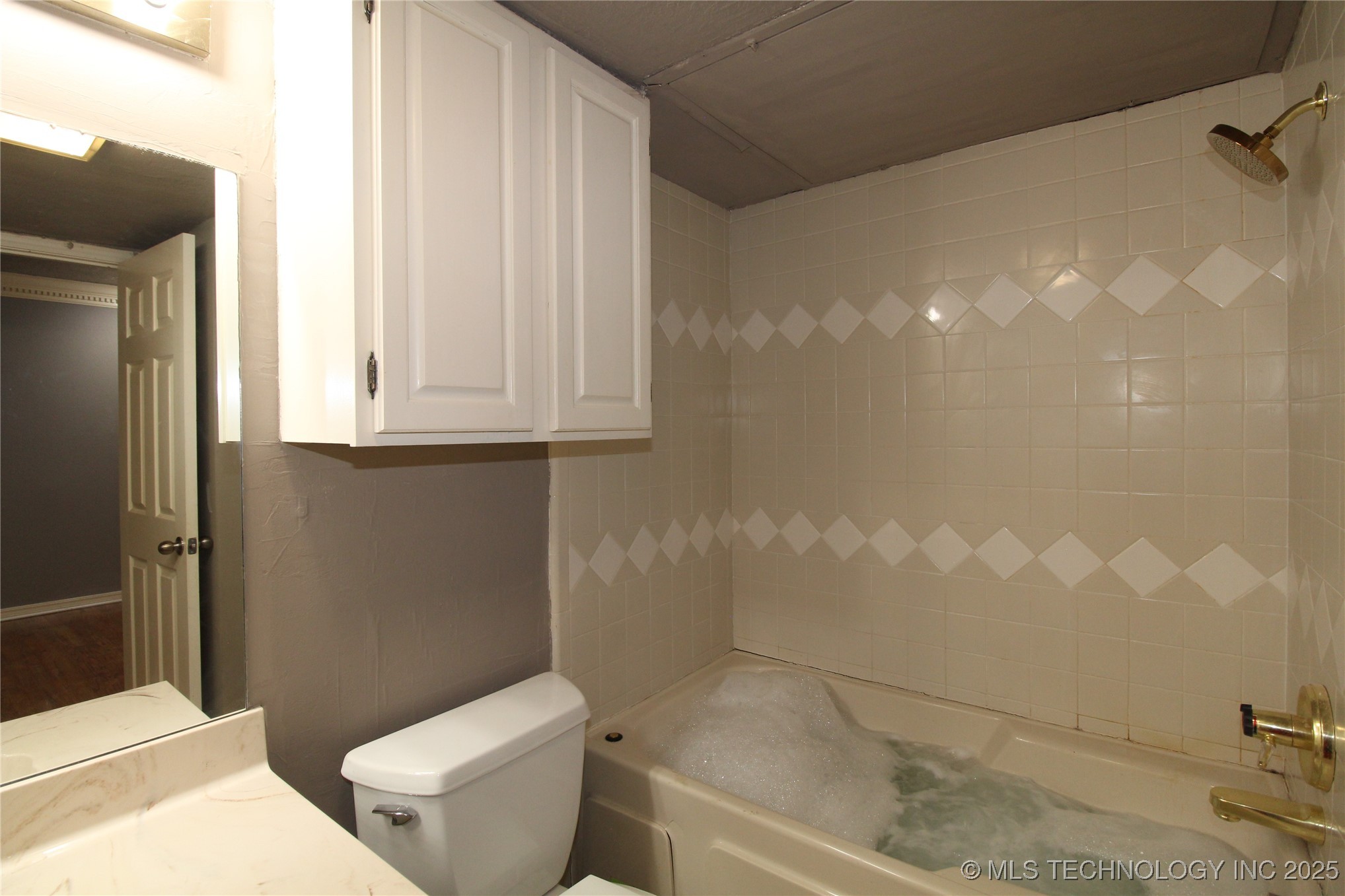 6737 S Peoria Avenue C214 Property Photo 36