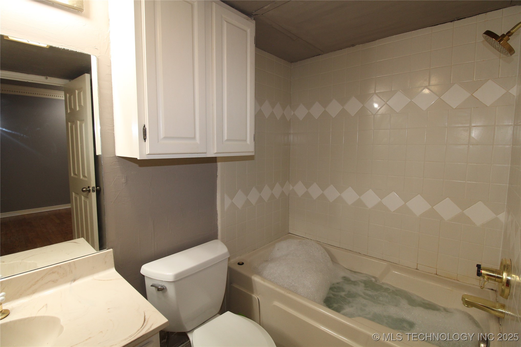 6737 S Peoria Avenue C214 Property Photo 37