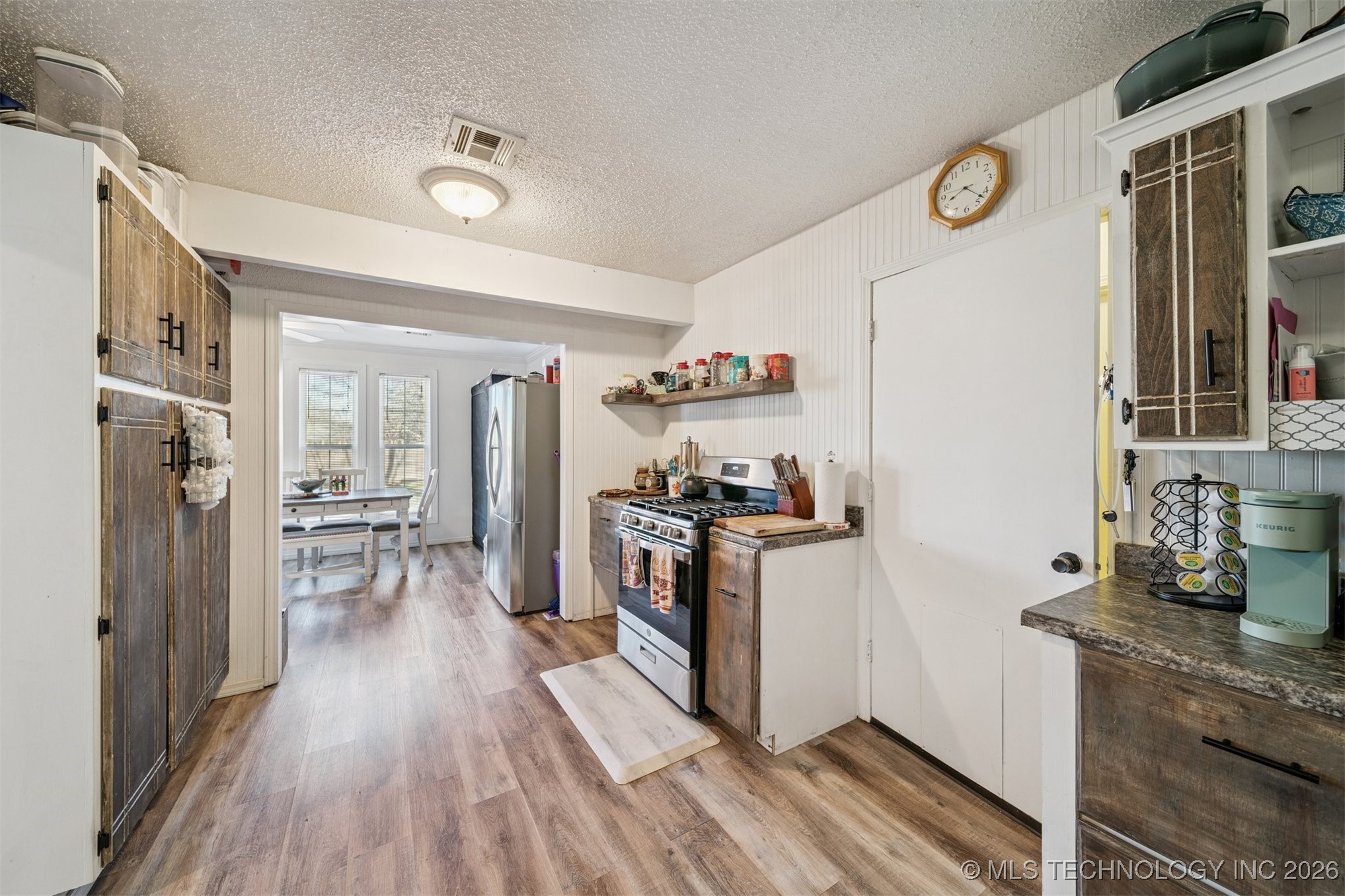 2412 S Maywood Drive Property Photo 10