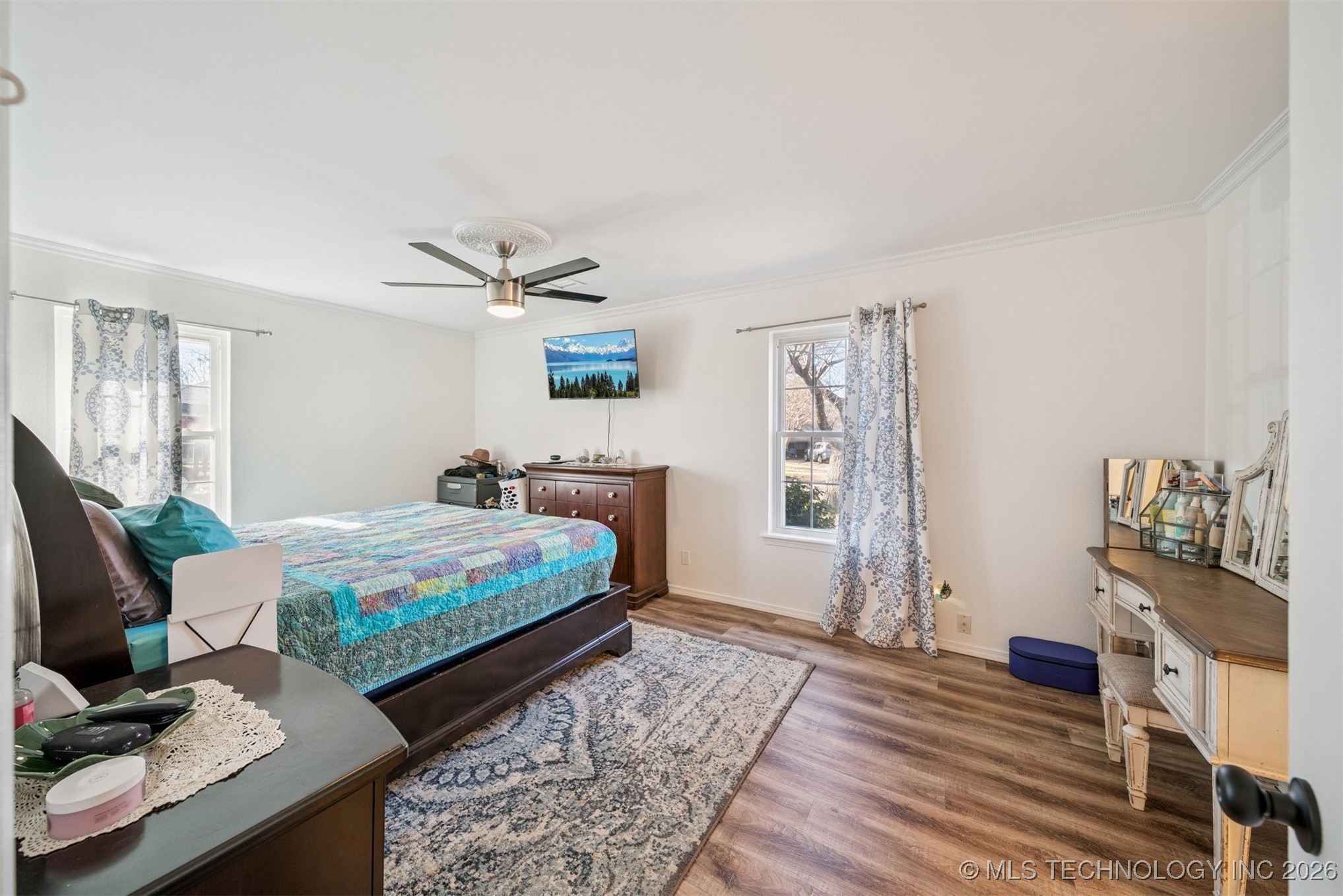 2412 S Maywood Drive Property Photo 13