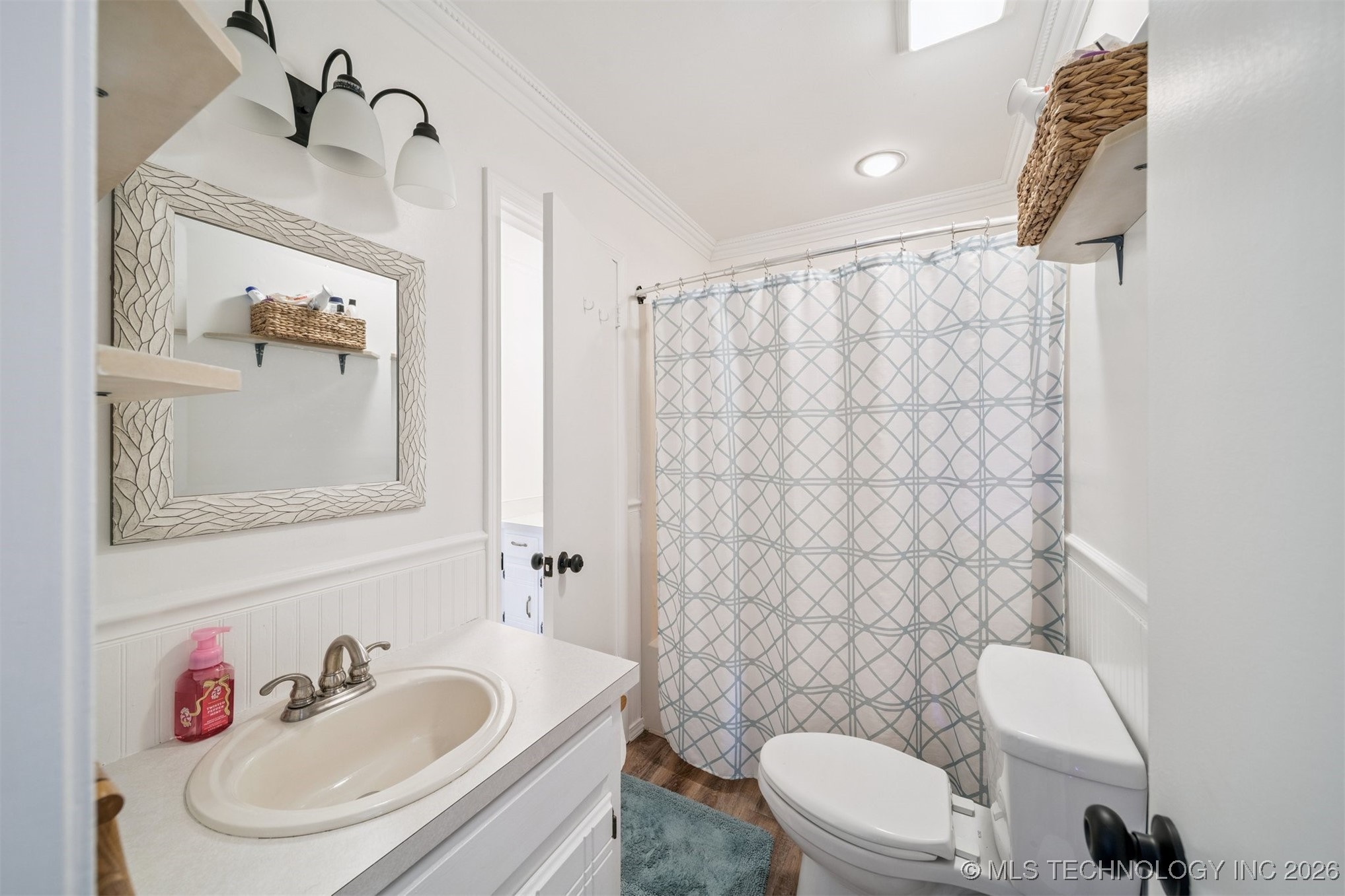 2412 S Maywood Drive Property Photo 17