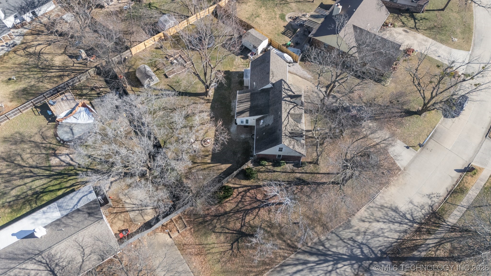 2412 S Maywood Drive Property Photo 40