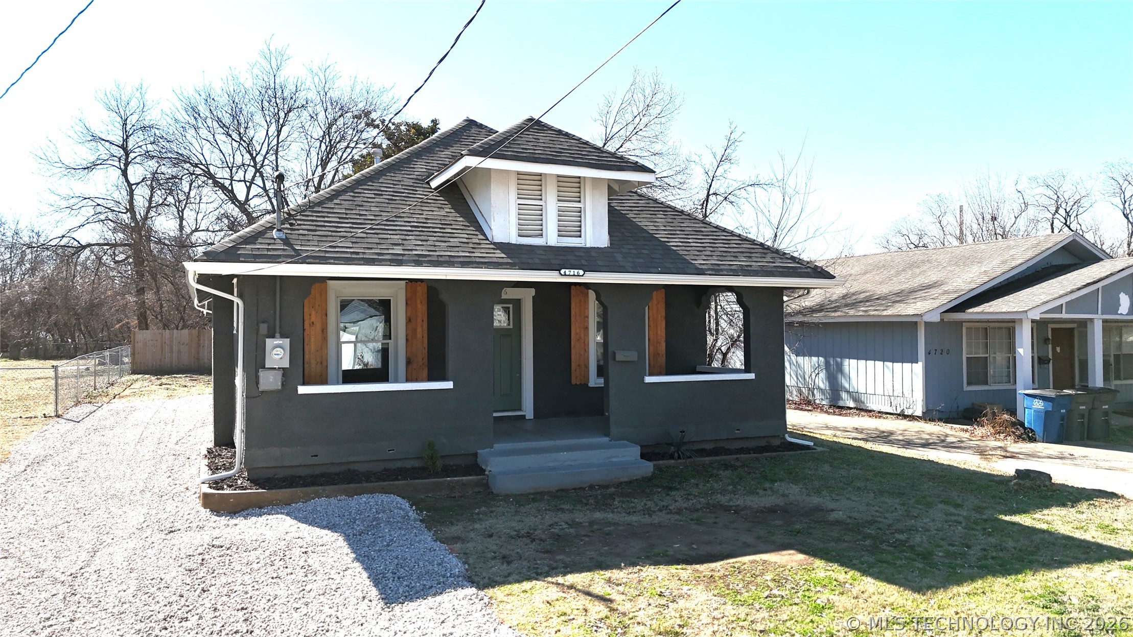 4716 W 8th Street Property Photo 1