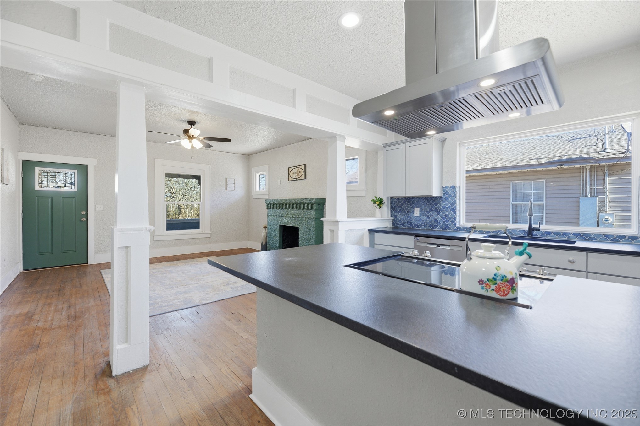 4716 W 8th Street Property Photo 12