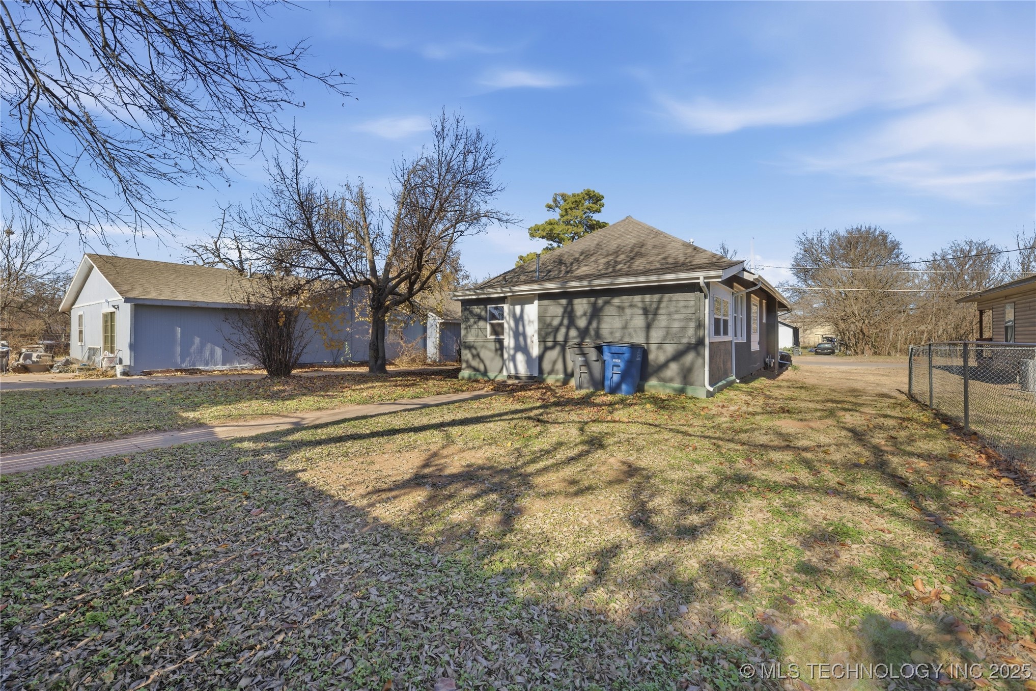 4716 W 8th Street Property Photo 24