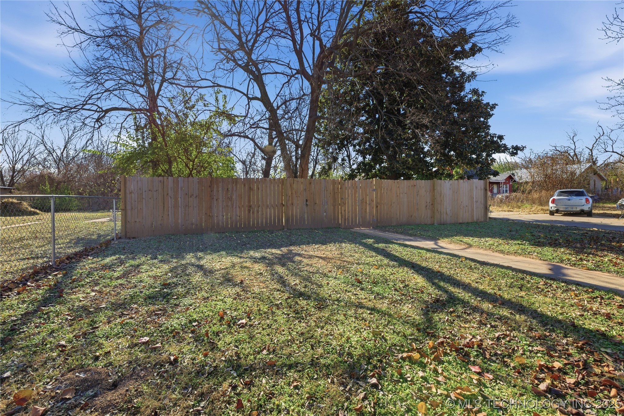 4716 W 8th Street Property Photo 25