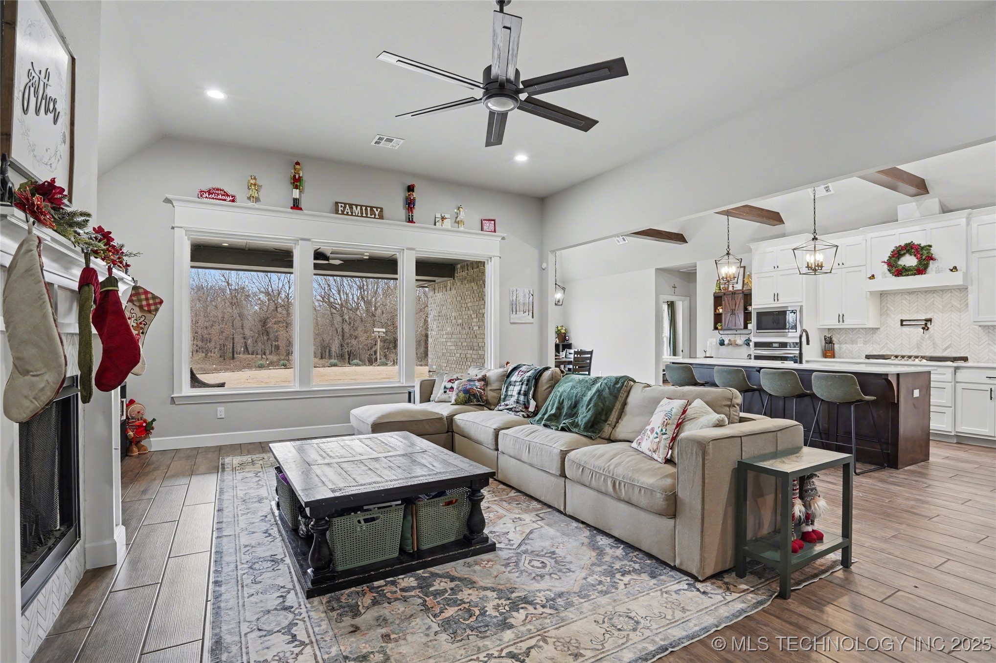 14219 S 241st East Avenue Property Photo 4