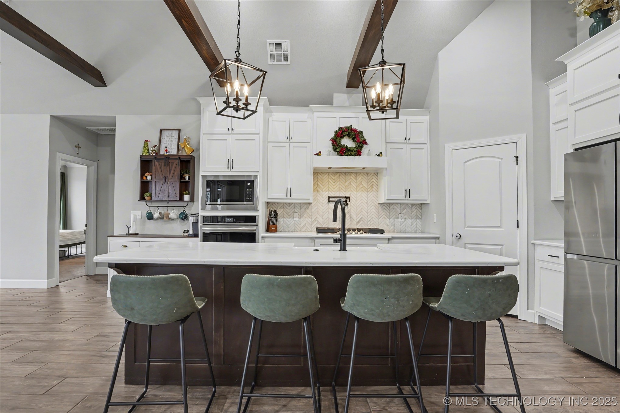 14219 S 241st East Avenue Property Photo 6