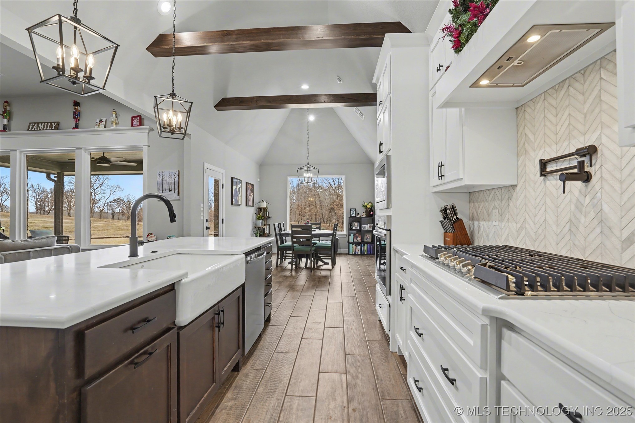 14219 S 241st East Avenue Property Photo 9