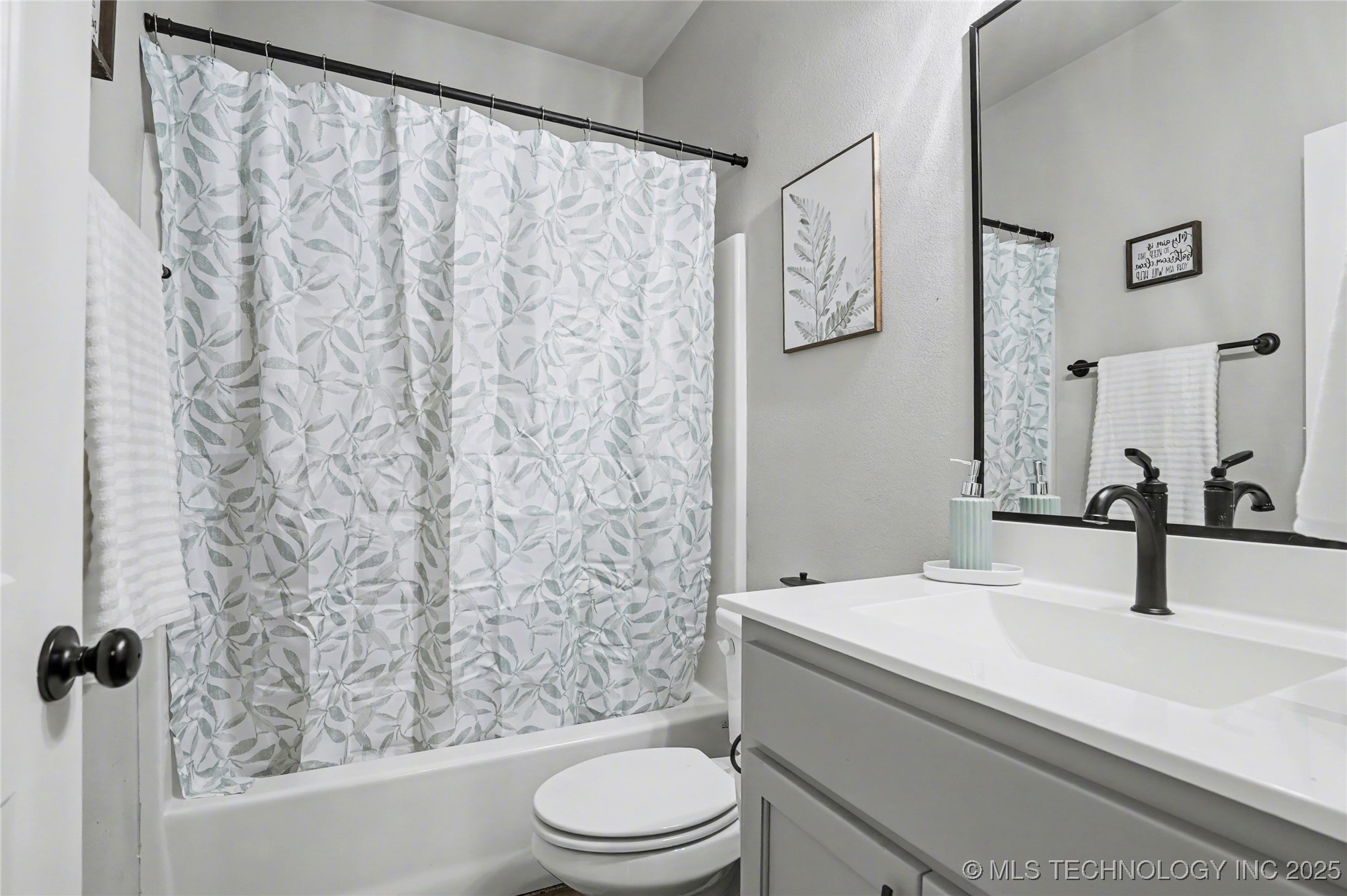 14219 S 241st East Avenue Property Photo 18