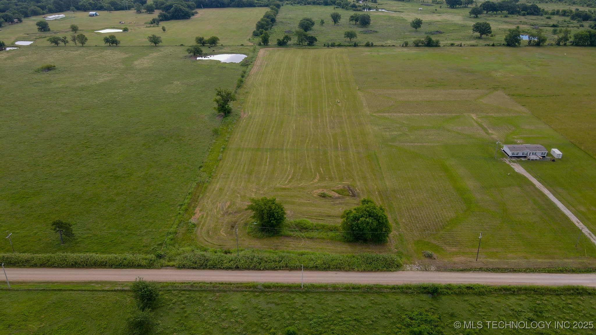 S 184th Street W Property Photo 1