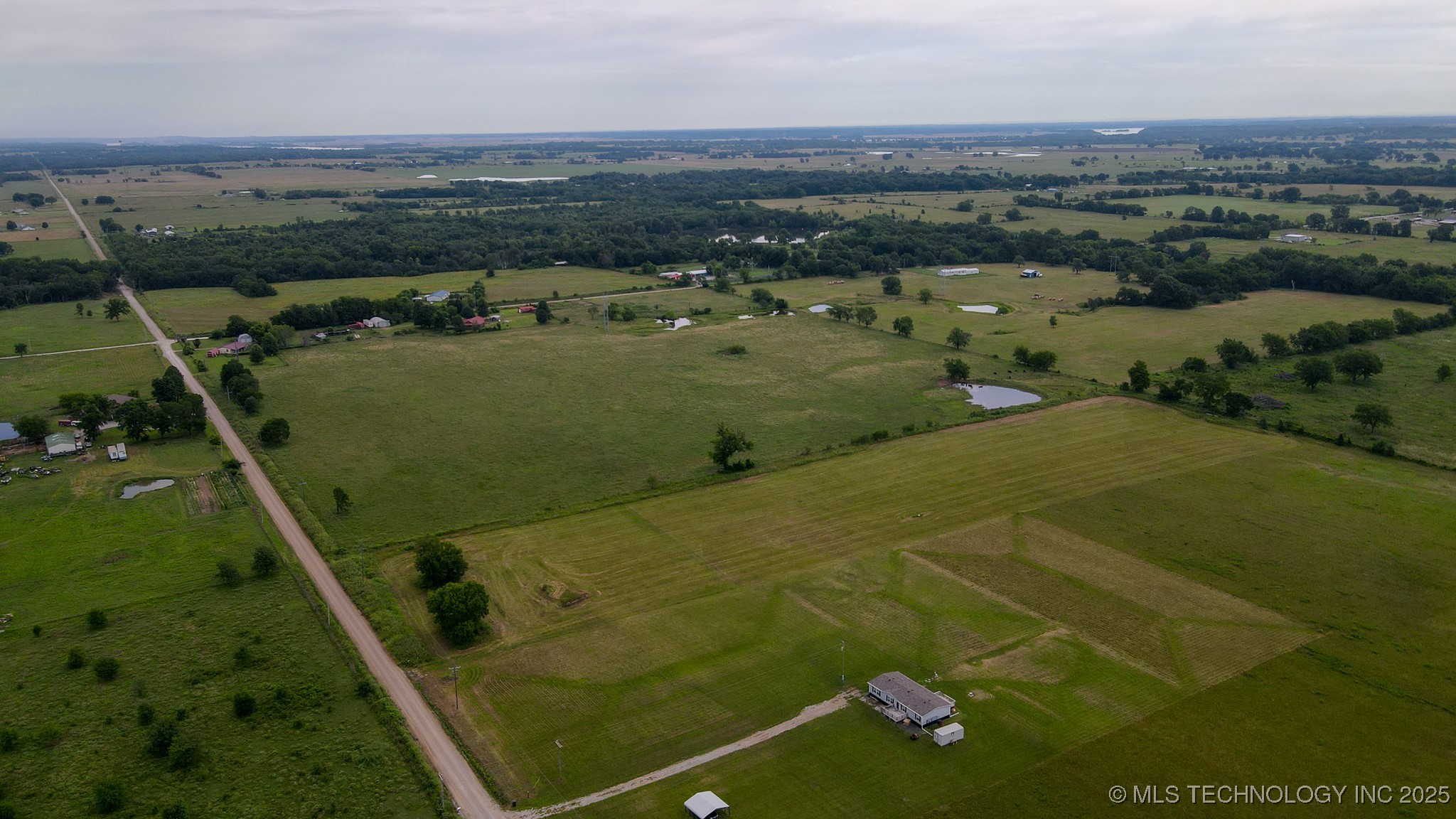 S 184th Street W Property Photo 4