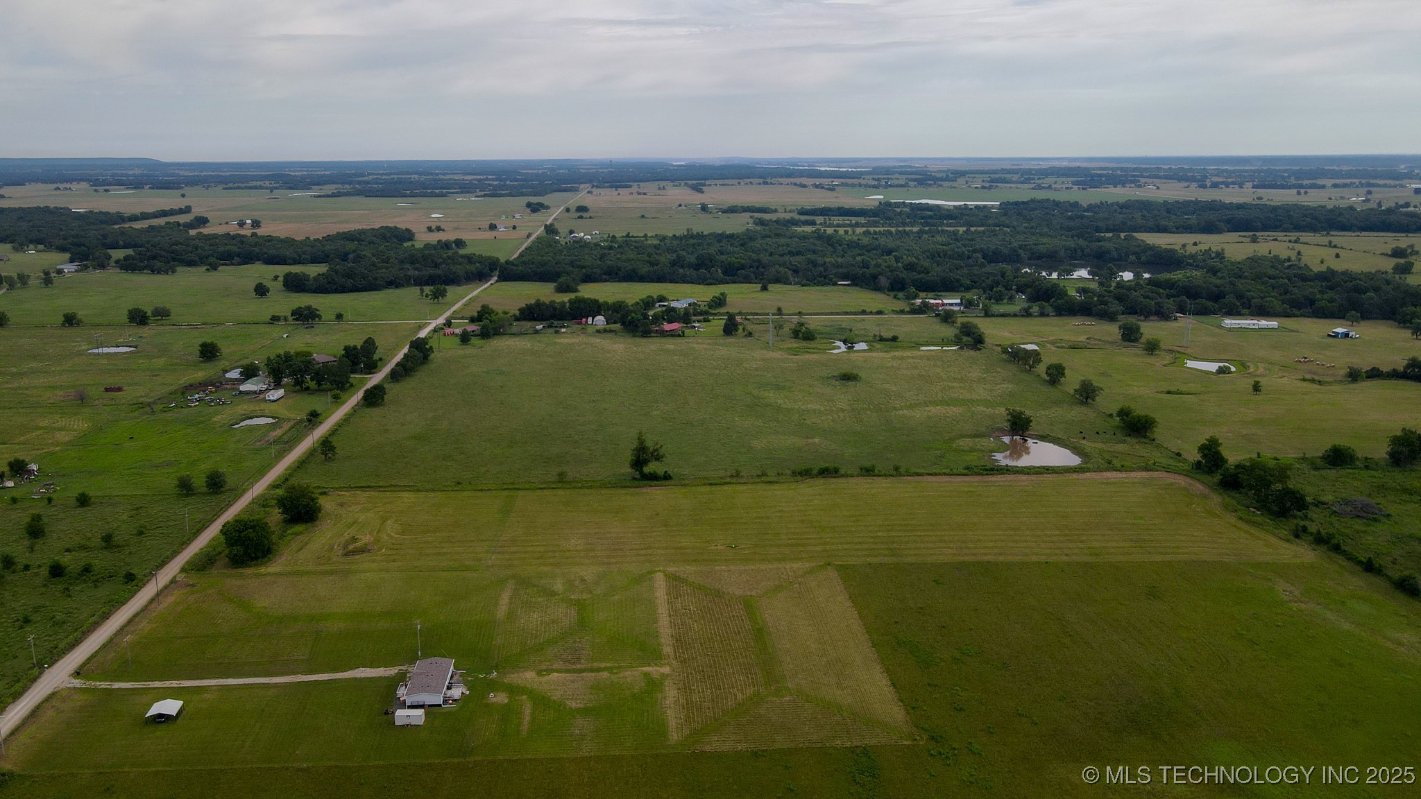 S 184th Street W Property Photo 5