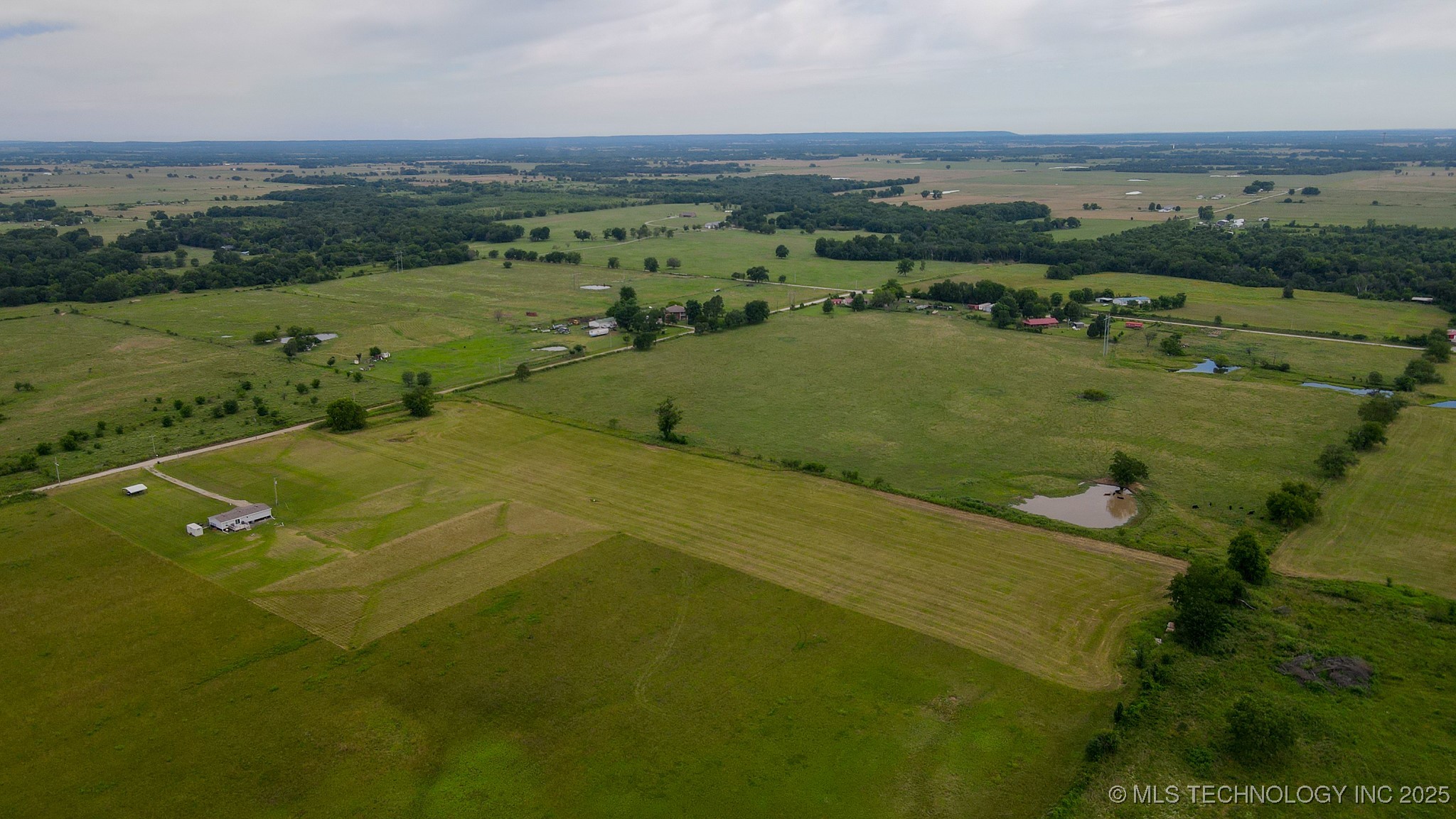 S 184th Street W Property Photo 6