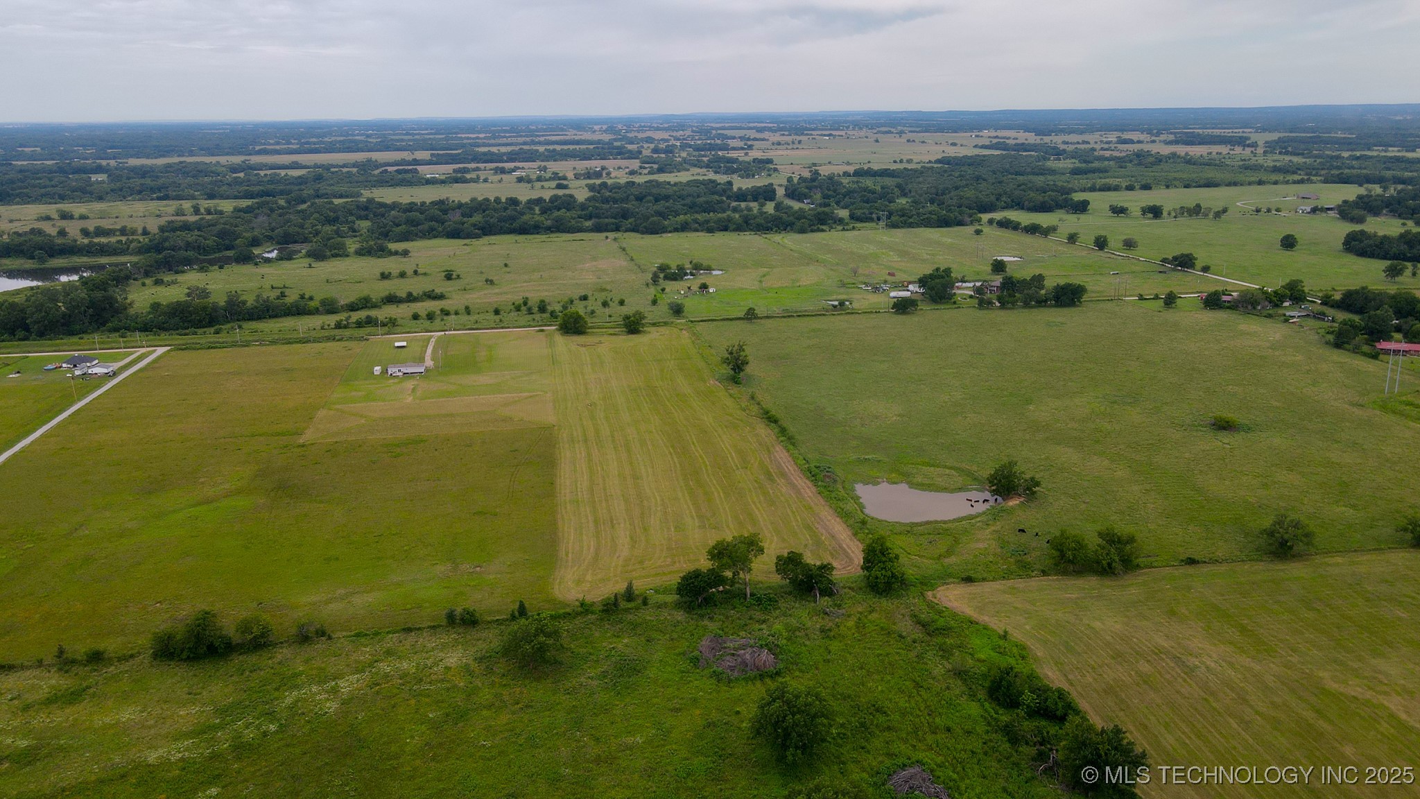 S 184th Street W Property Photo 8