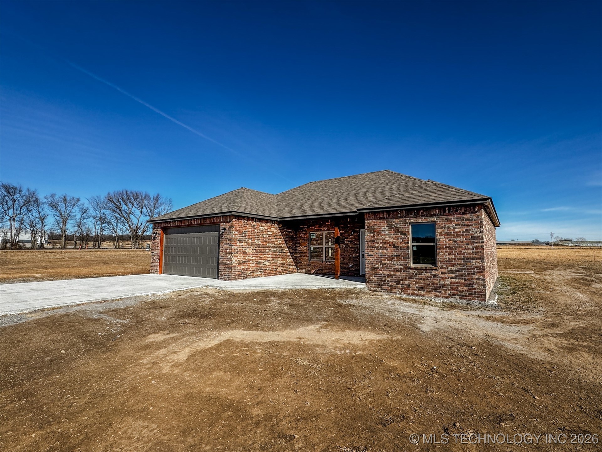 18020 Vaughn Road Property Photo 4