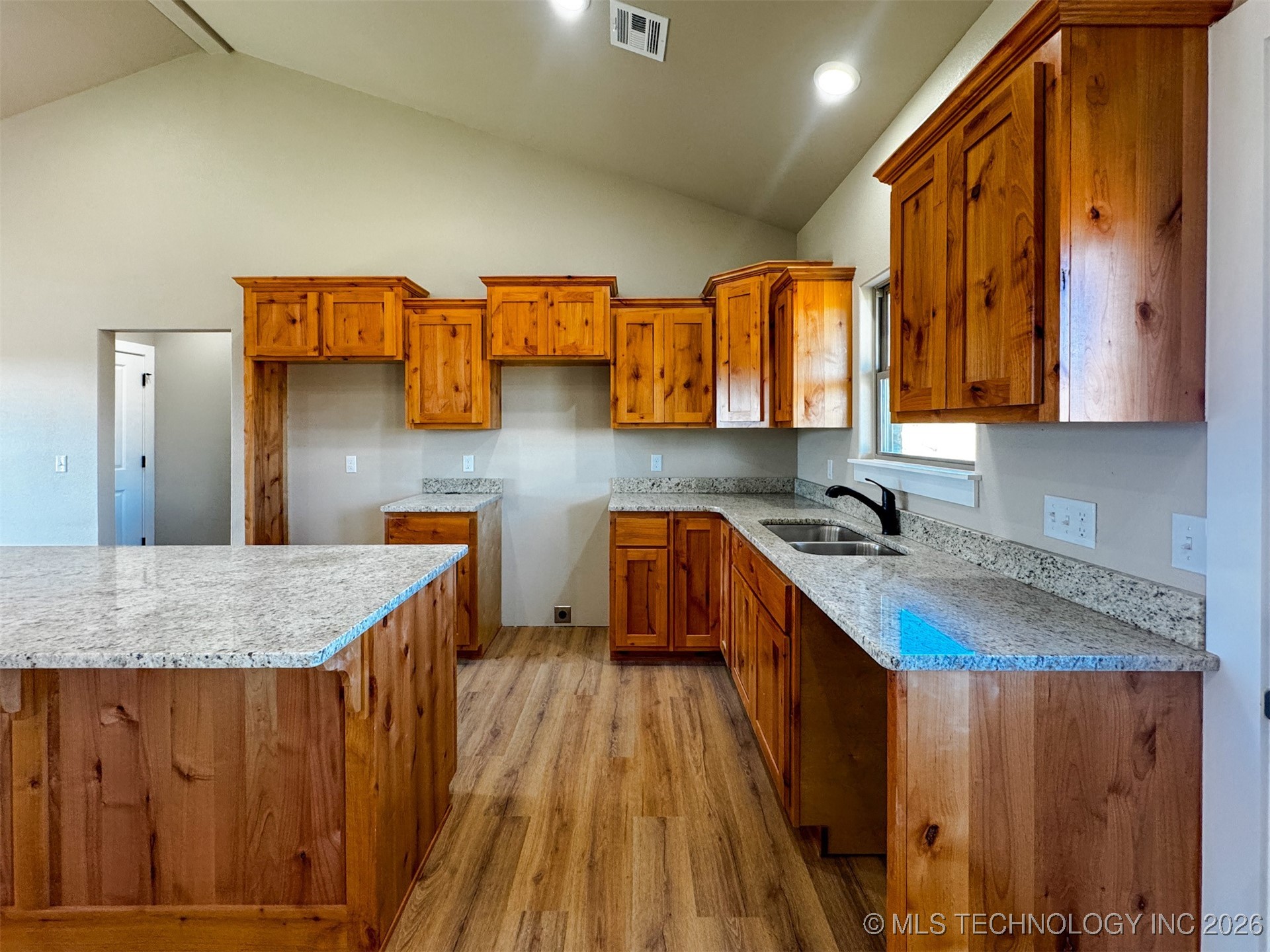 18020 Vaughn Road Property Photo 18