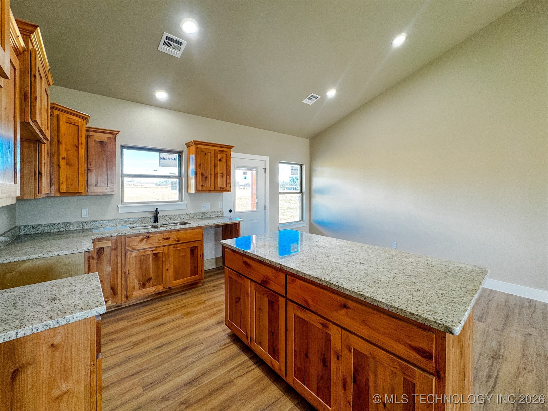 18020 Vaughn Road Property Photo 21