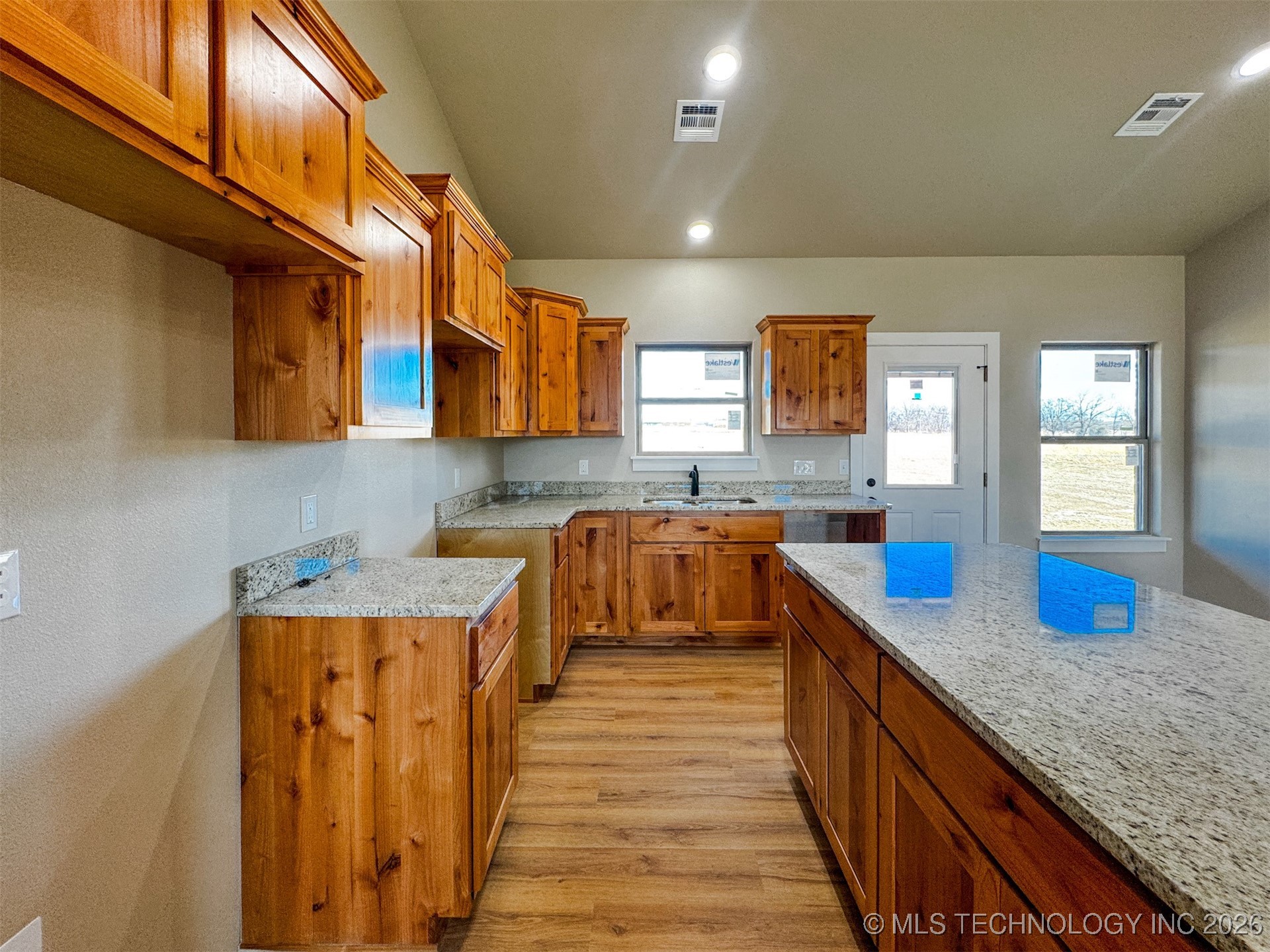 18020 Vaughn Road Property Photo 22