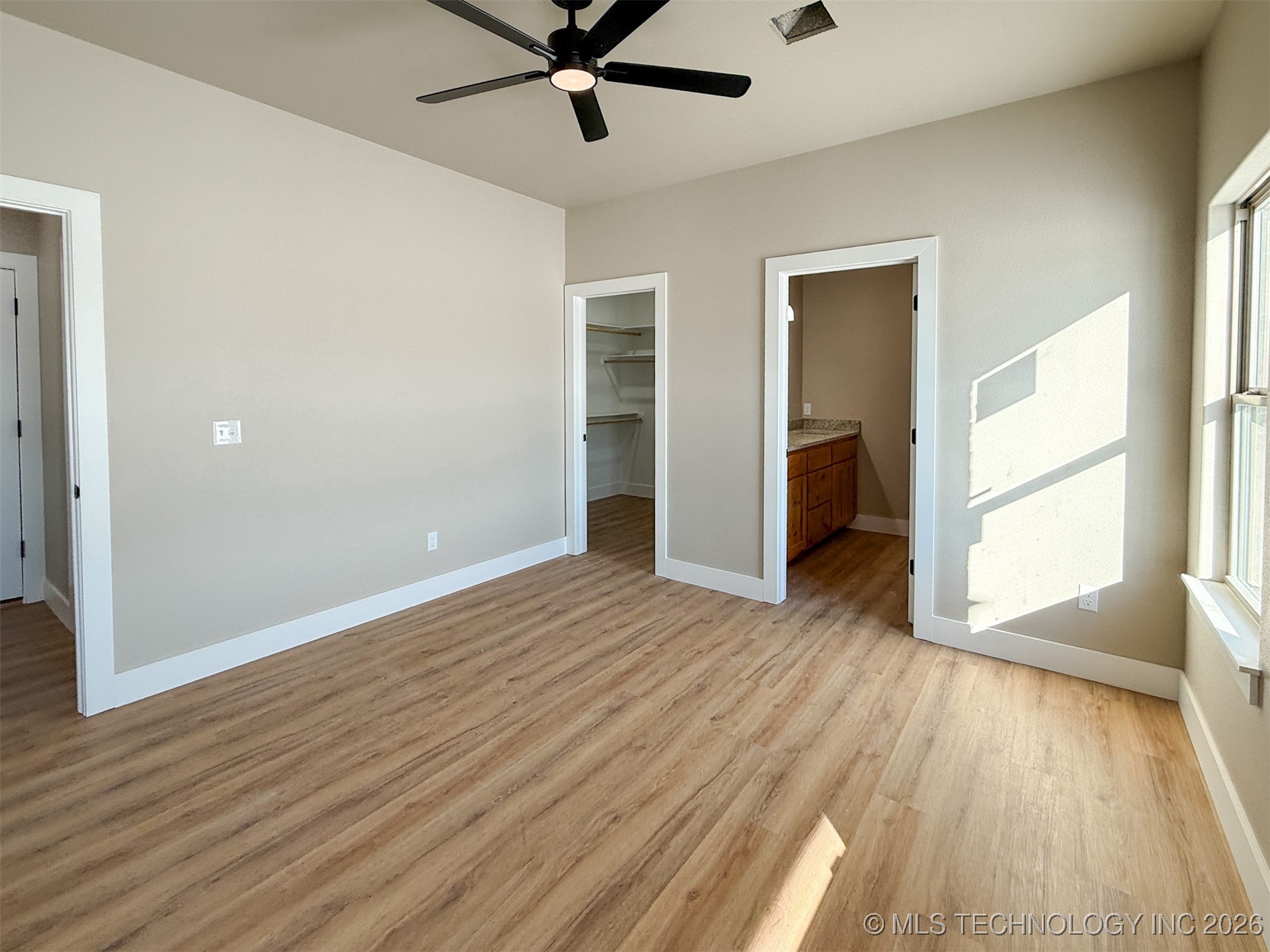 18020 Vaughn Road Property Photo 28