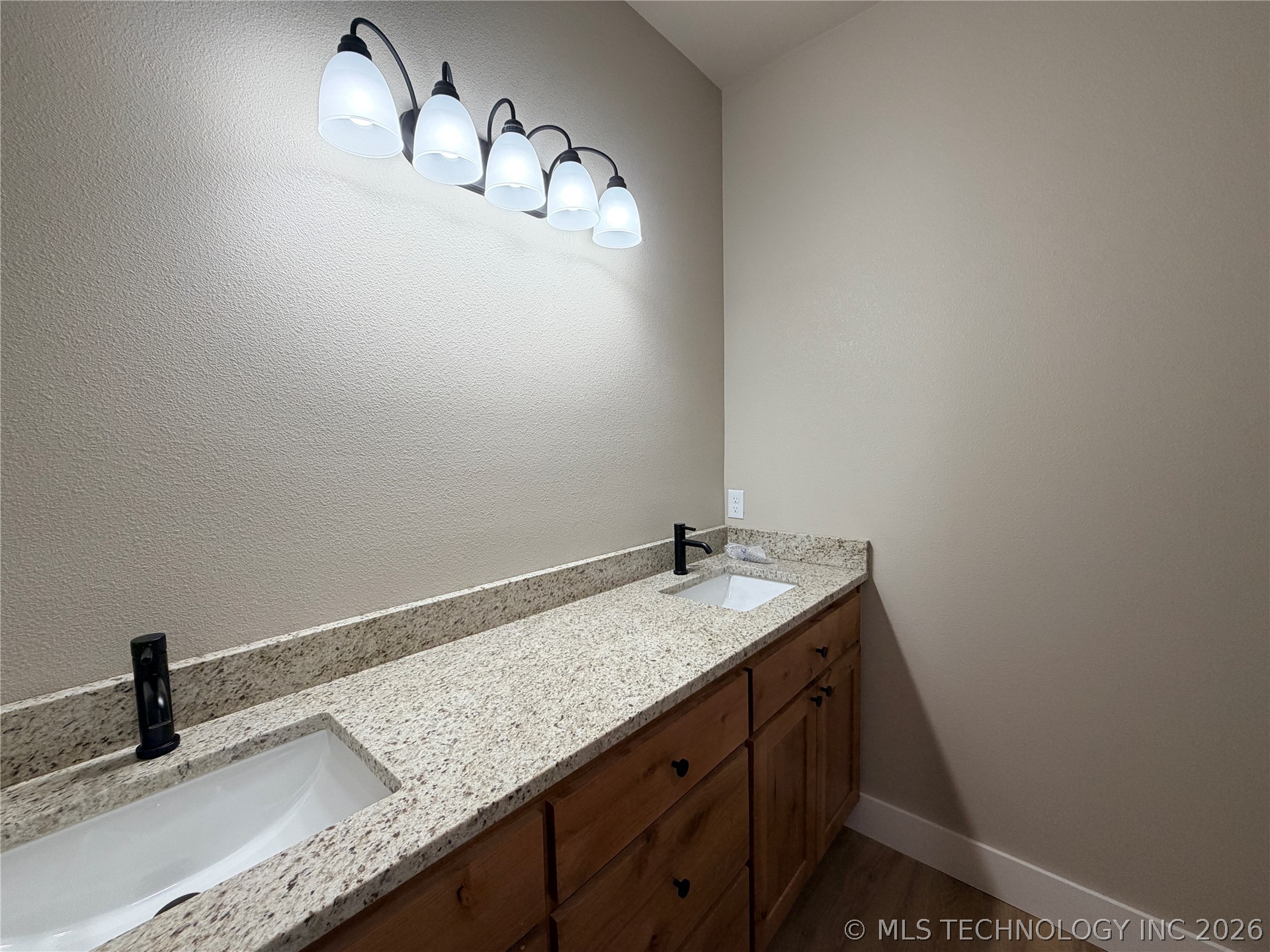 18020 Vaughn Road Property Photo 29