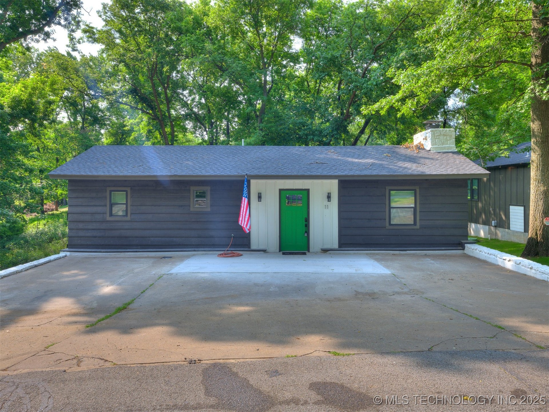 11 Port Duncan Property Photo 1