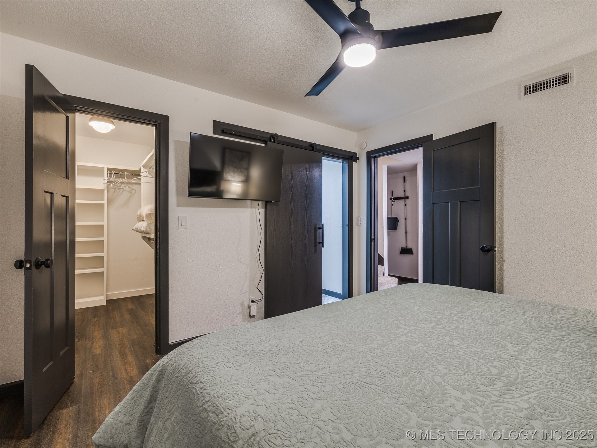 11 Port Duncan Property Photo 26