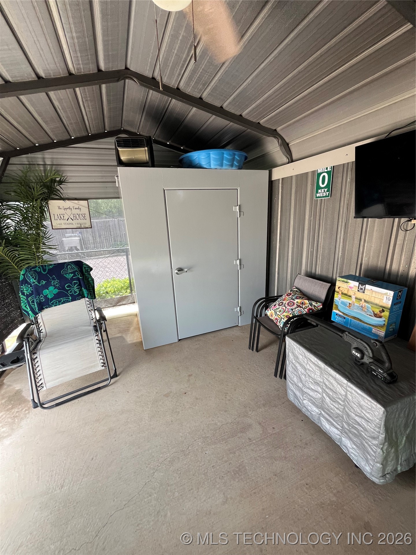 3048 Kelly Road Property Photo 11