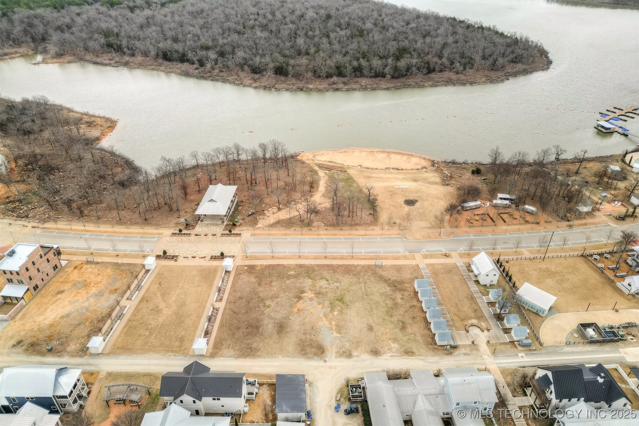 41 Water Street Property Photo 1