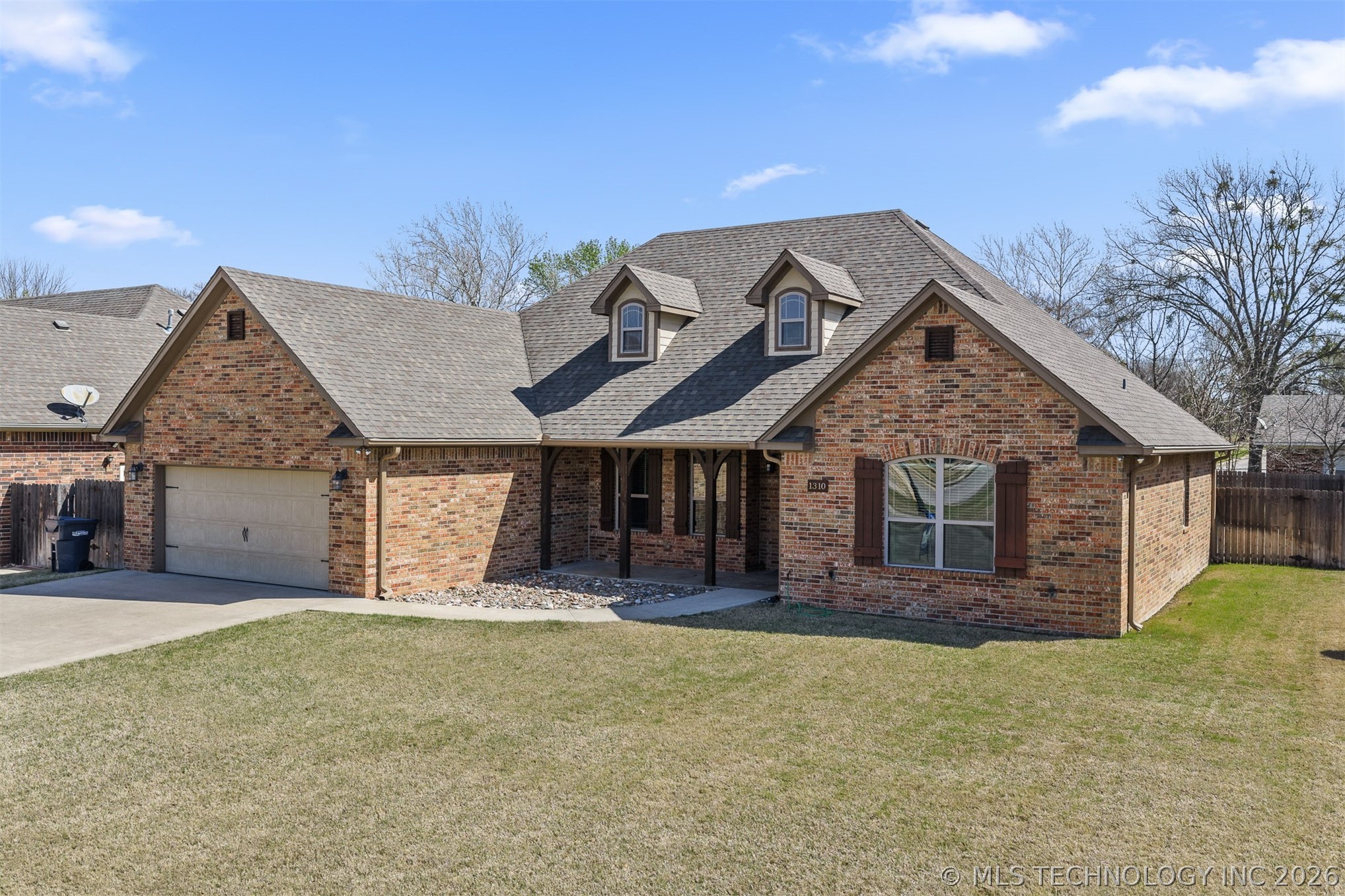 1310 Buckingham Property Photo 2
