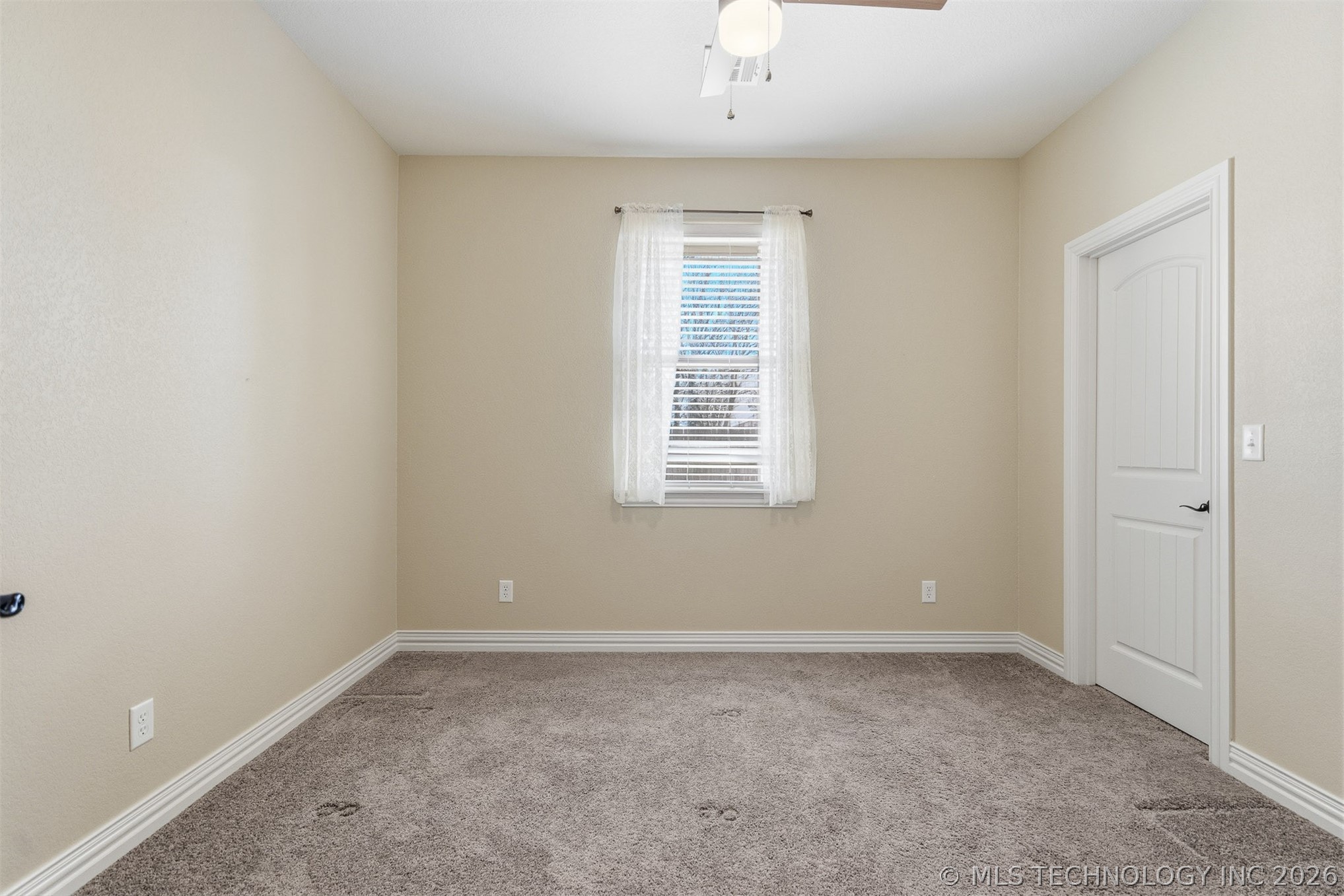 1310 Buckingham Property Photo 28